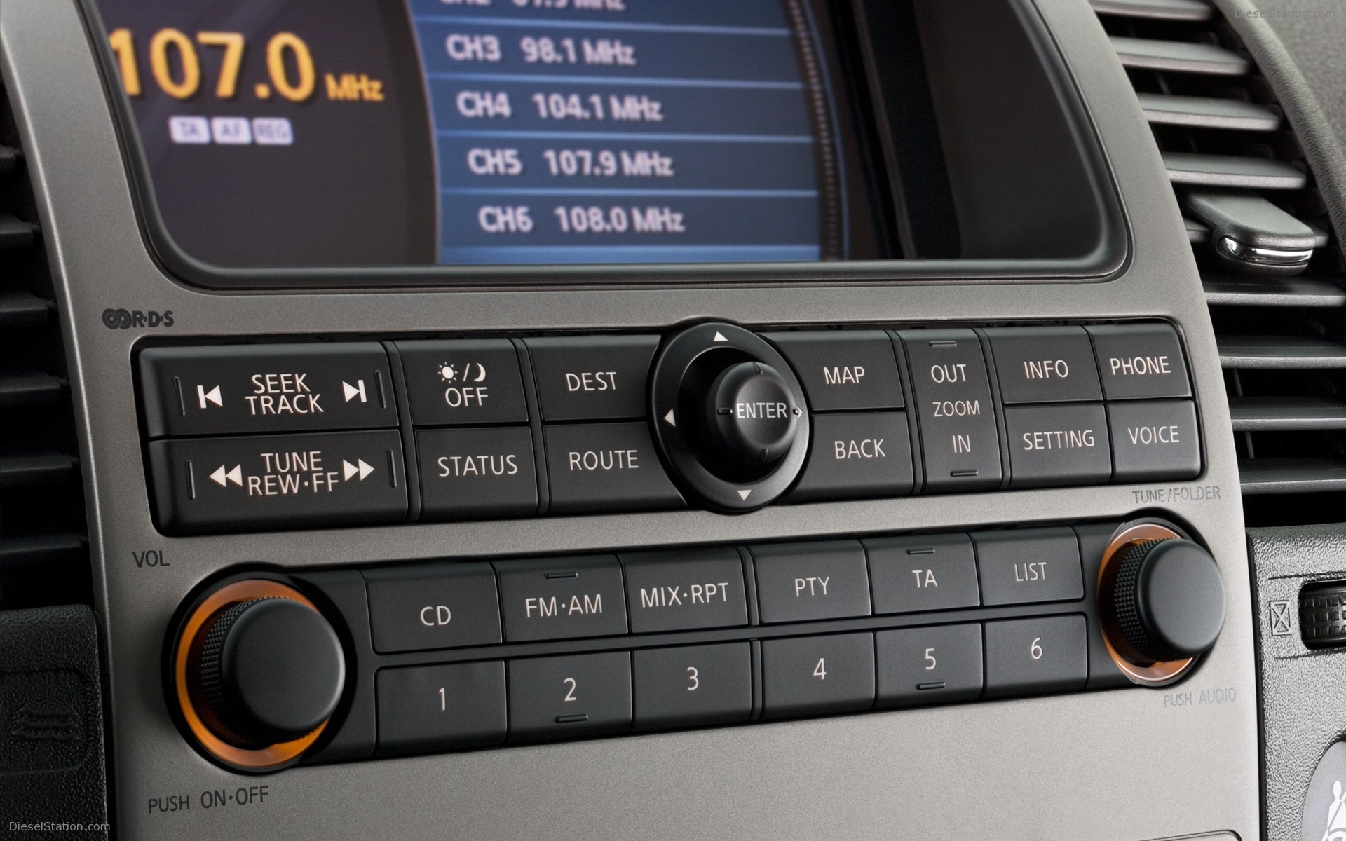 Nissan Pathfinder and Navara 2011