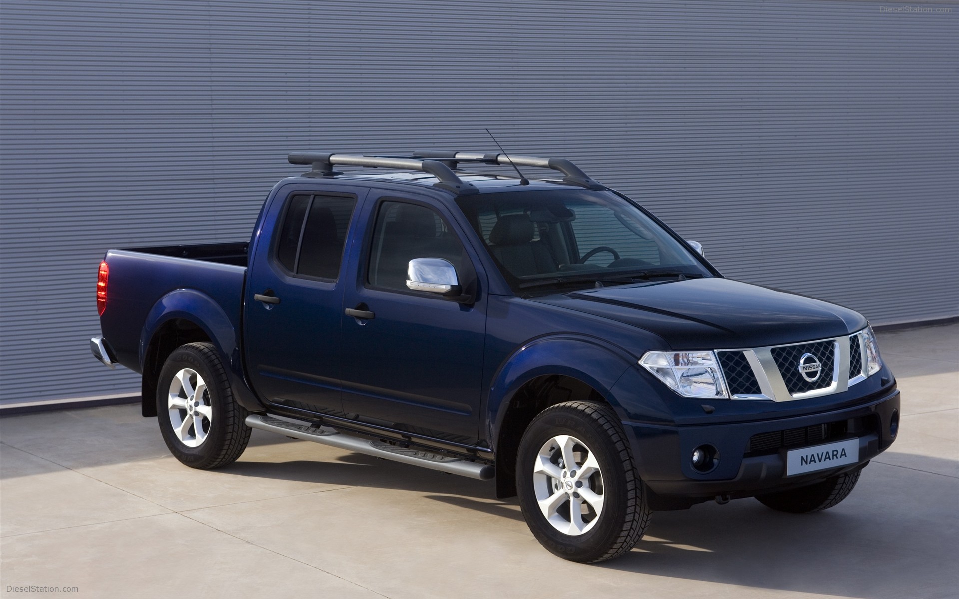 Nissan Pathfinder and Navara 2011