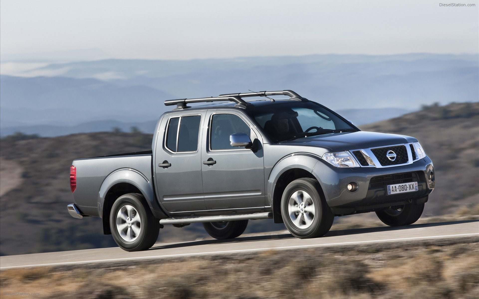 Nissan Pathfinder and Navara 2011