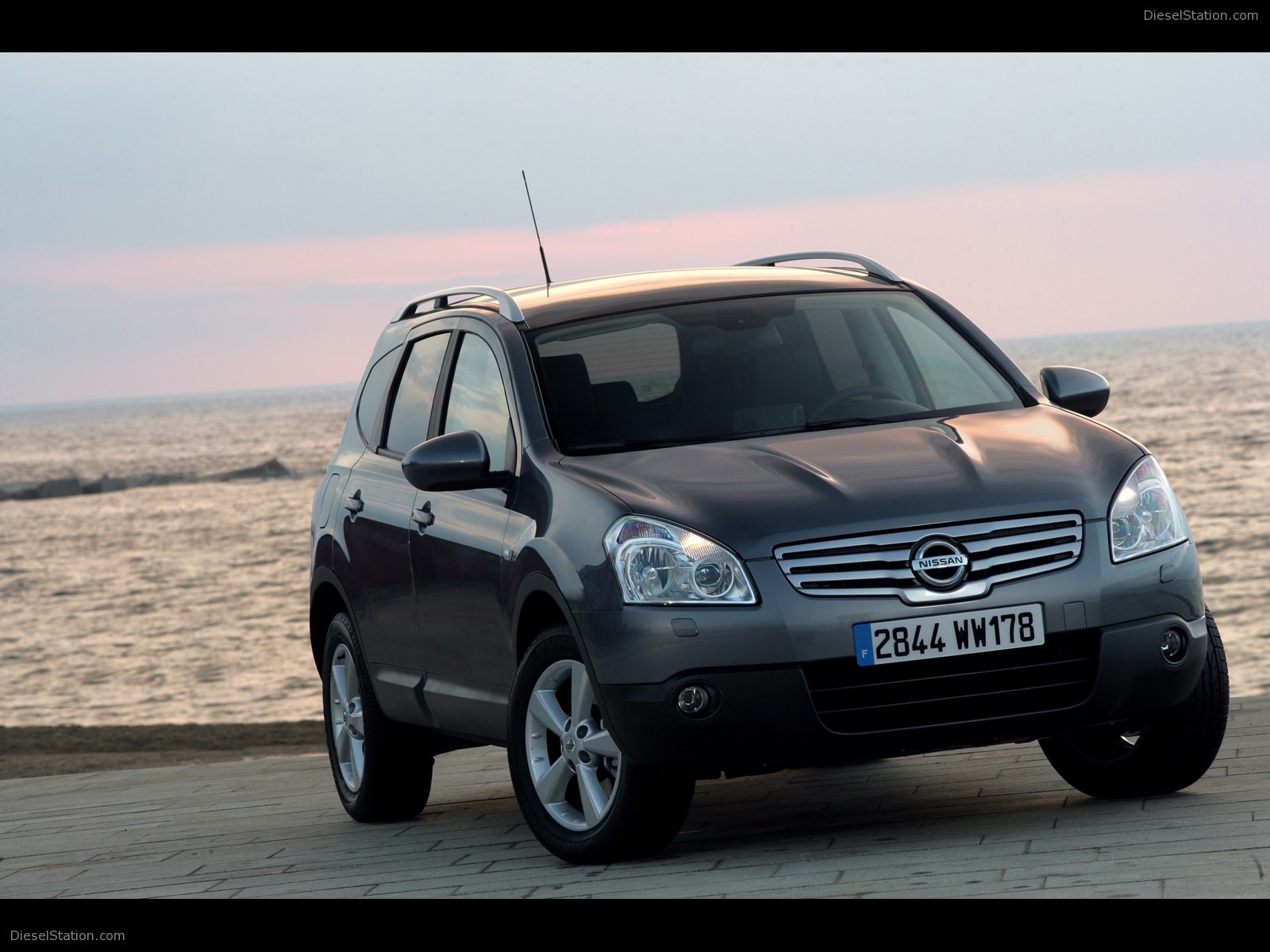 Nissan Qashqai+2 2009