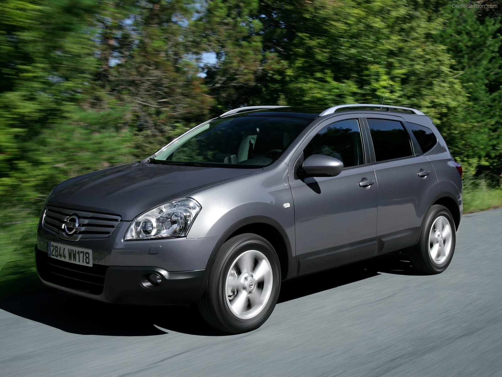 Nissan Qashqai+2 2009