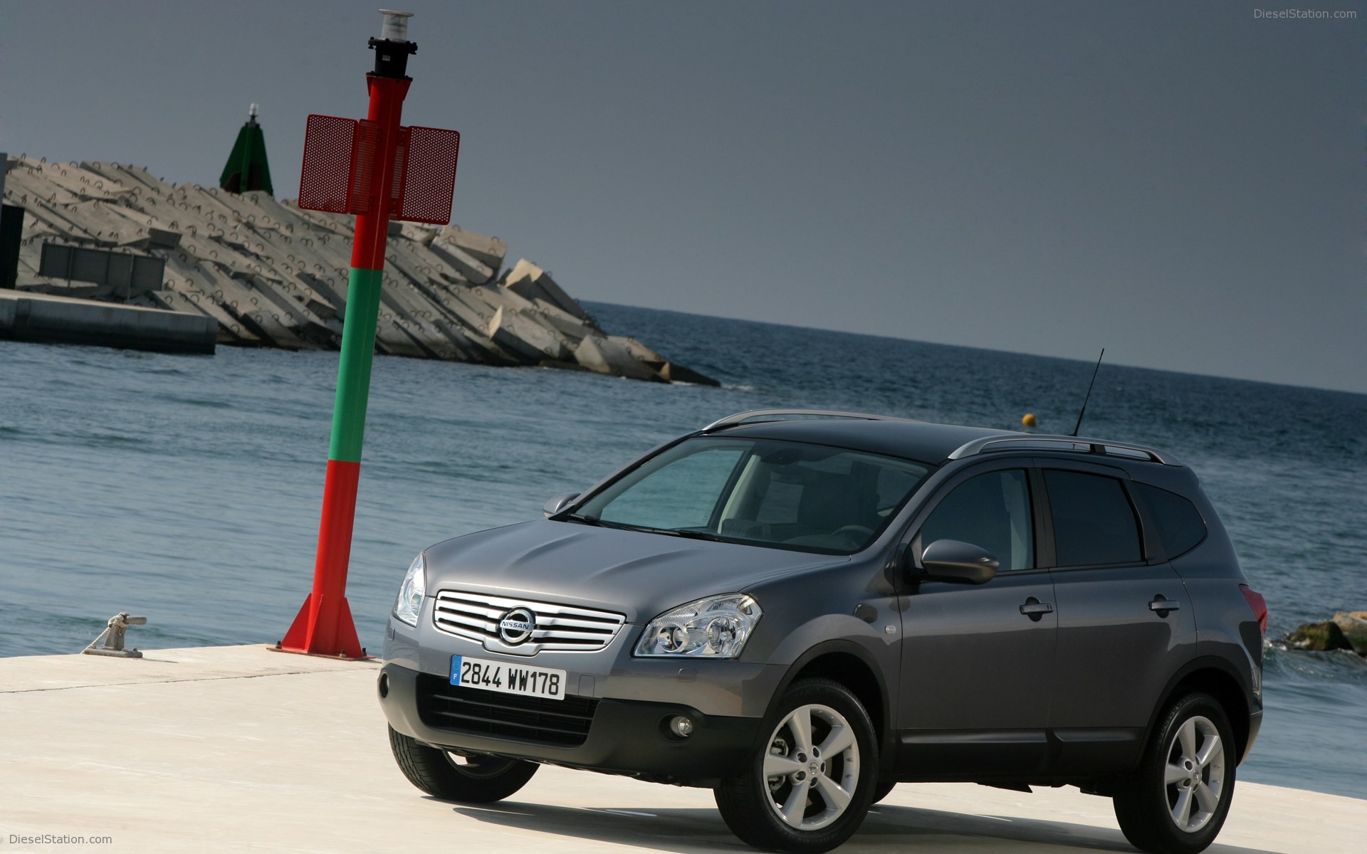 Nissan Qashqai+2 2009