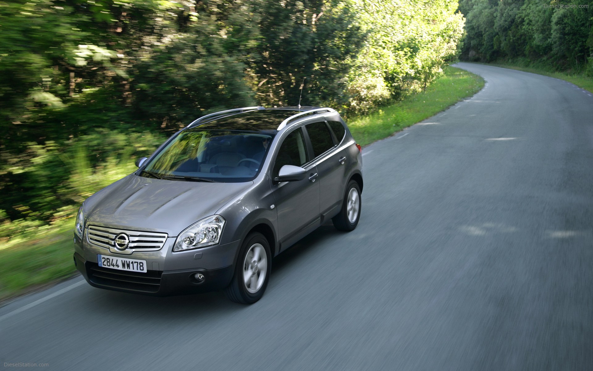 Nissan Qashqai+2 2009