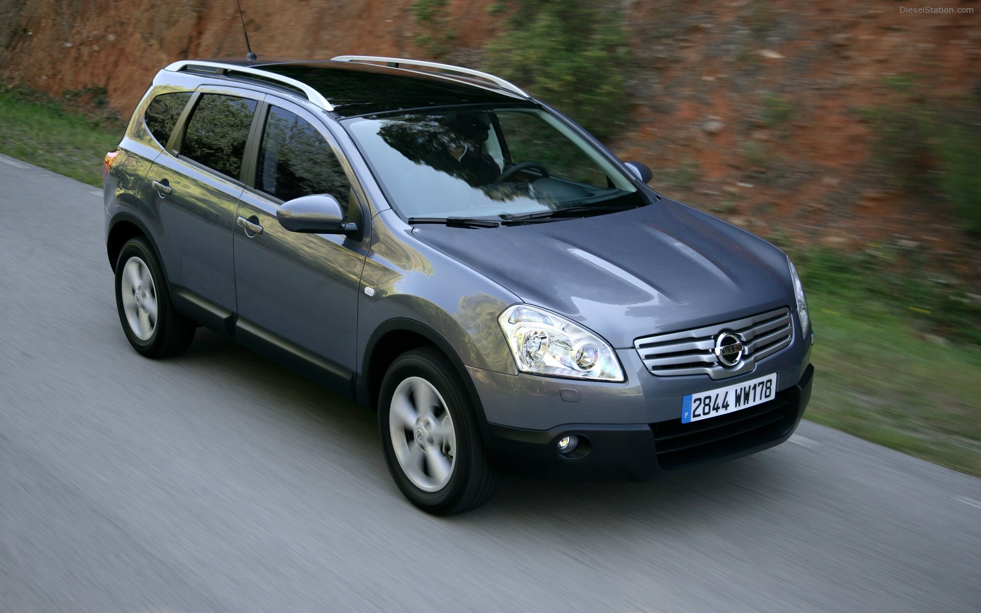 Nissan Qashqai+2 2009