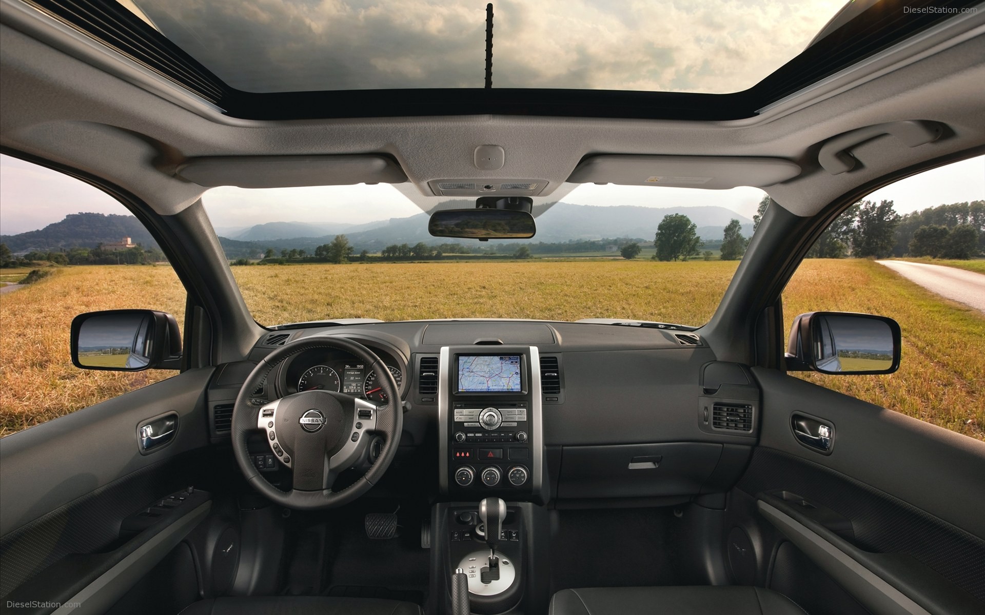 Revised Nissan X-TRAIL 2011