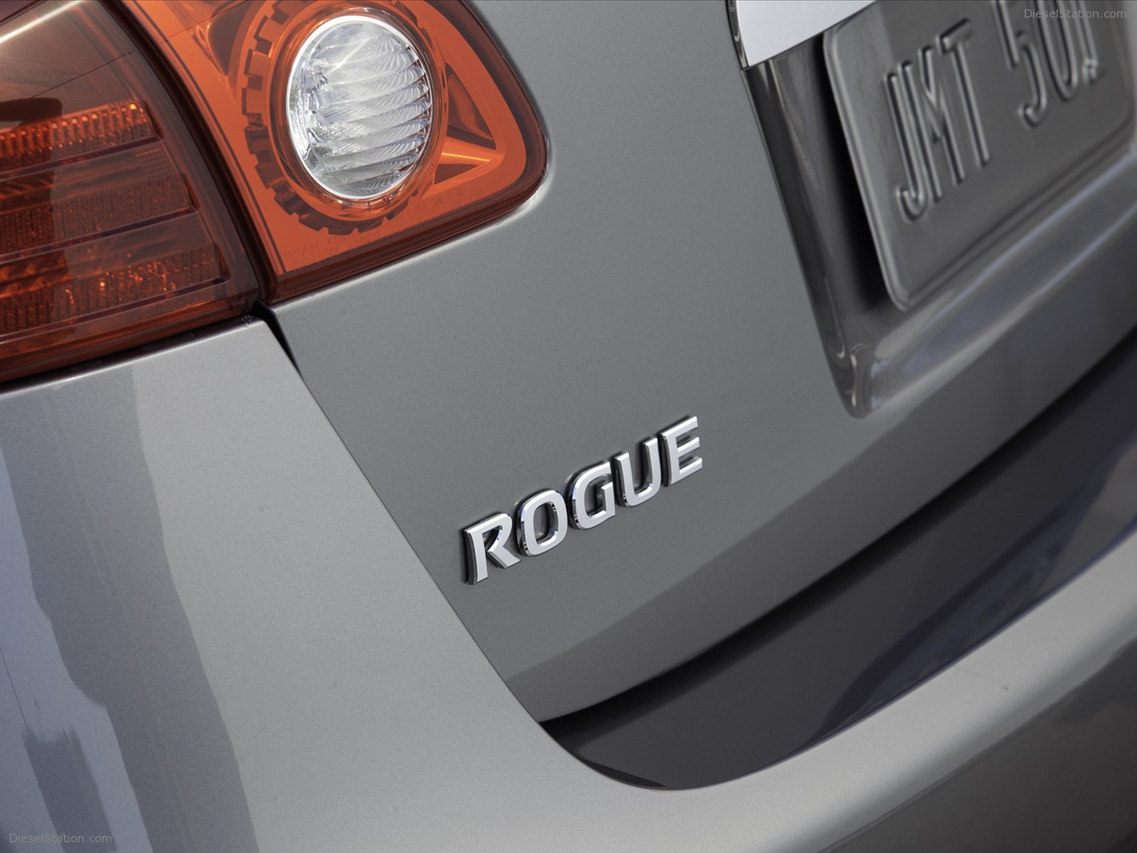 Nissan Rogue 2011