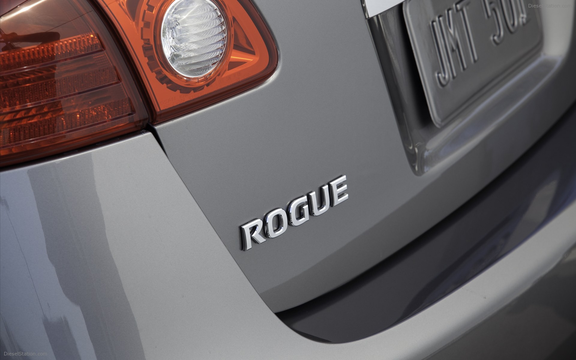 Nissan Rogue 2011
