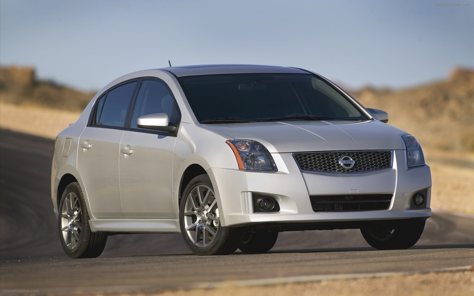 Nissan Sentra SE R 2012
