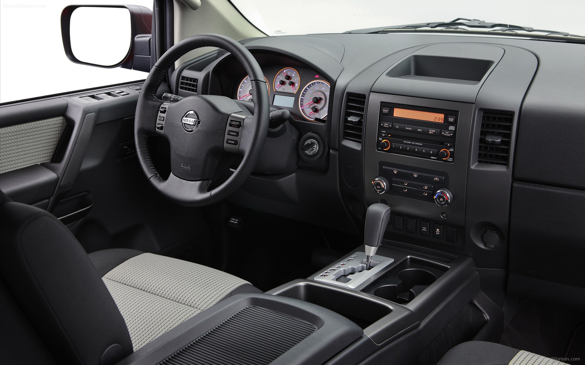 Nissan Titan 2012