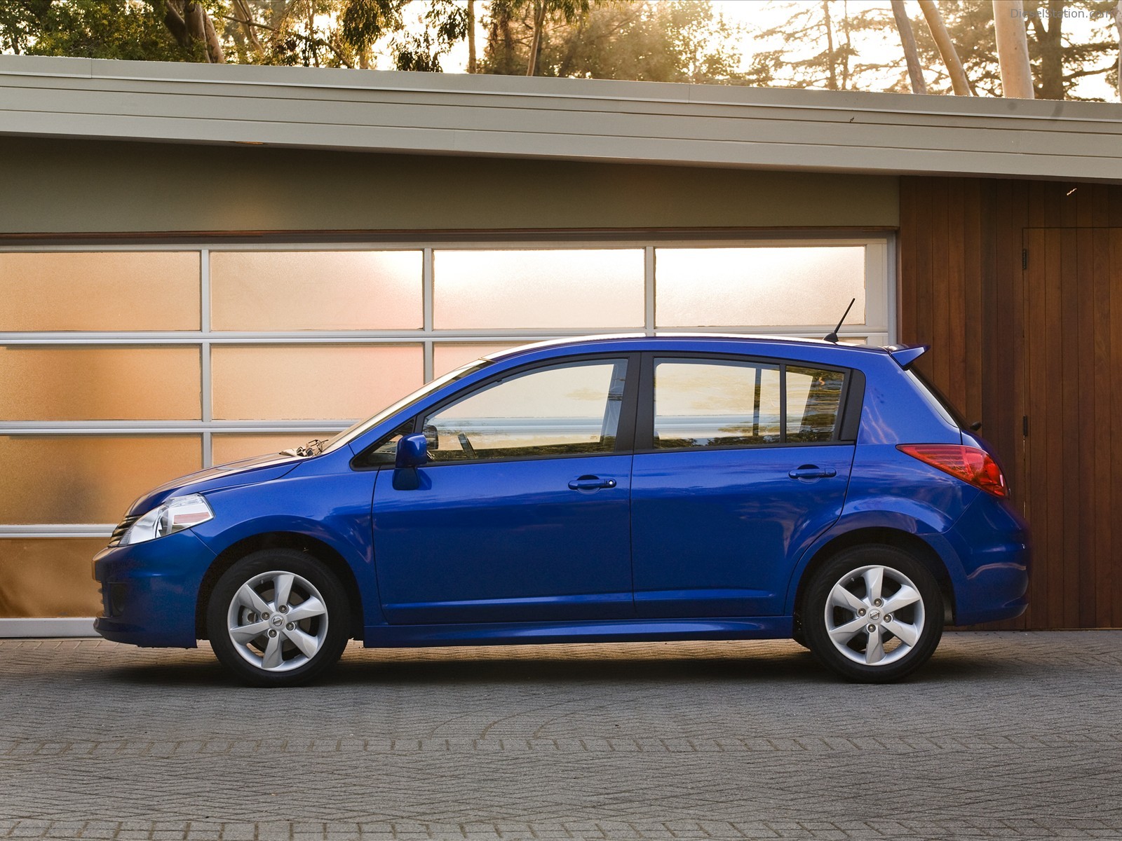 Nissan Versa 1.8 2010