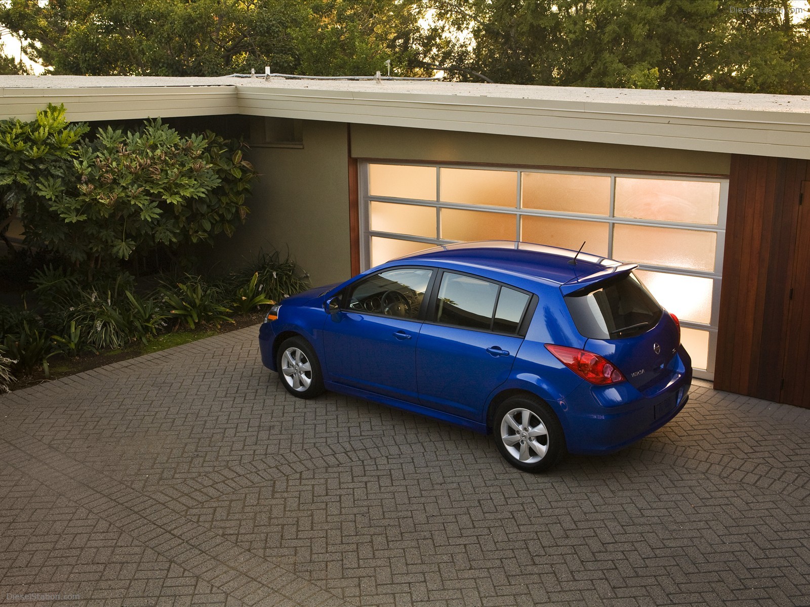 Nissan Versa 1.8 2010