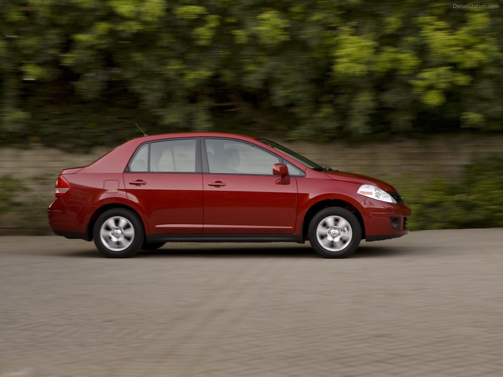 Nissan Versa 1.6 2010