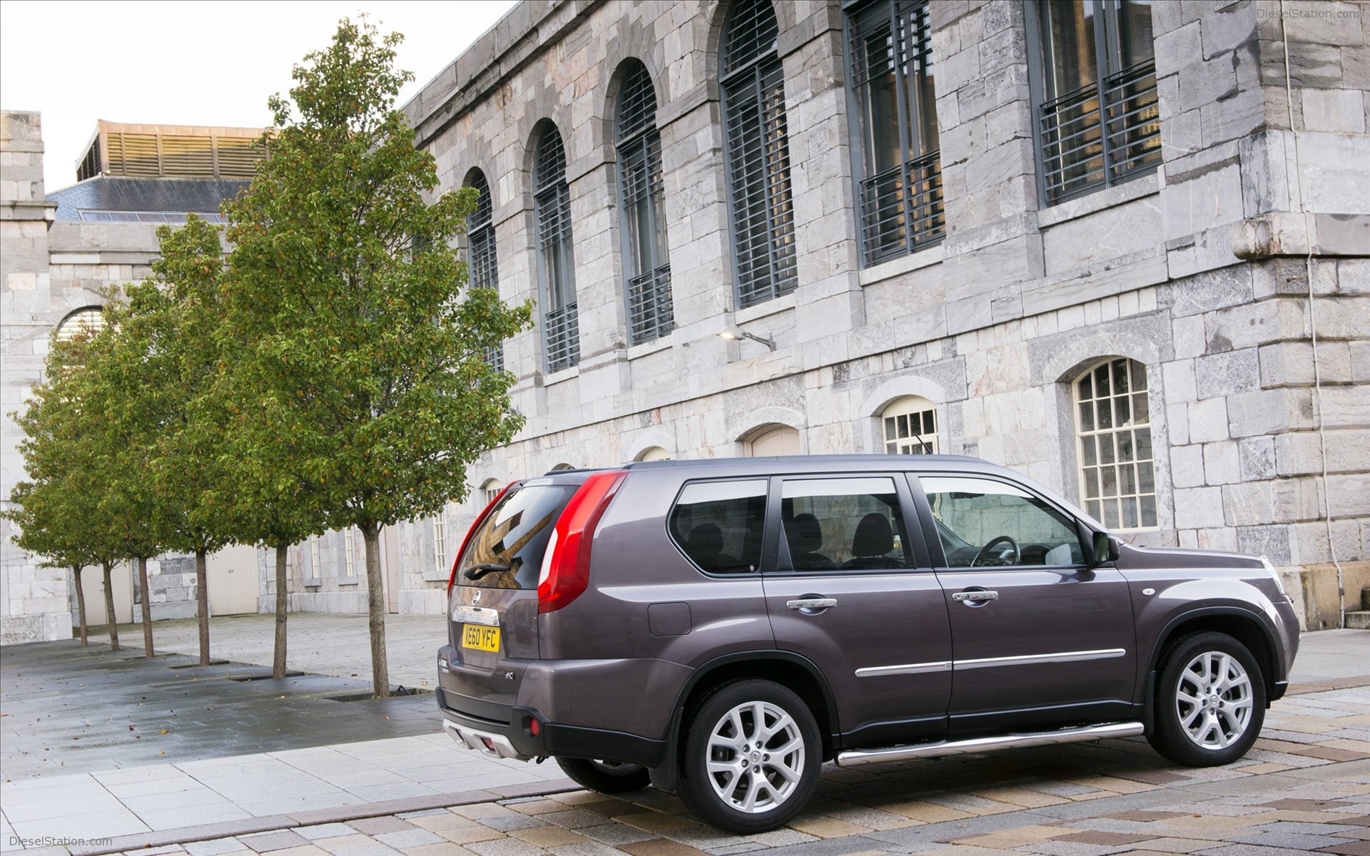 Nissan X Trail Platinum Edition 2012