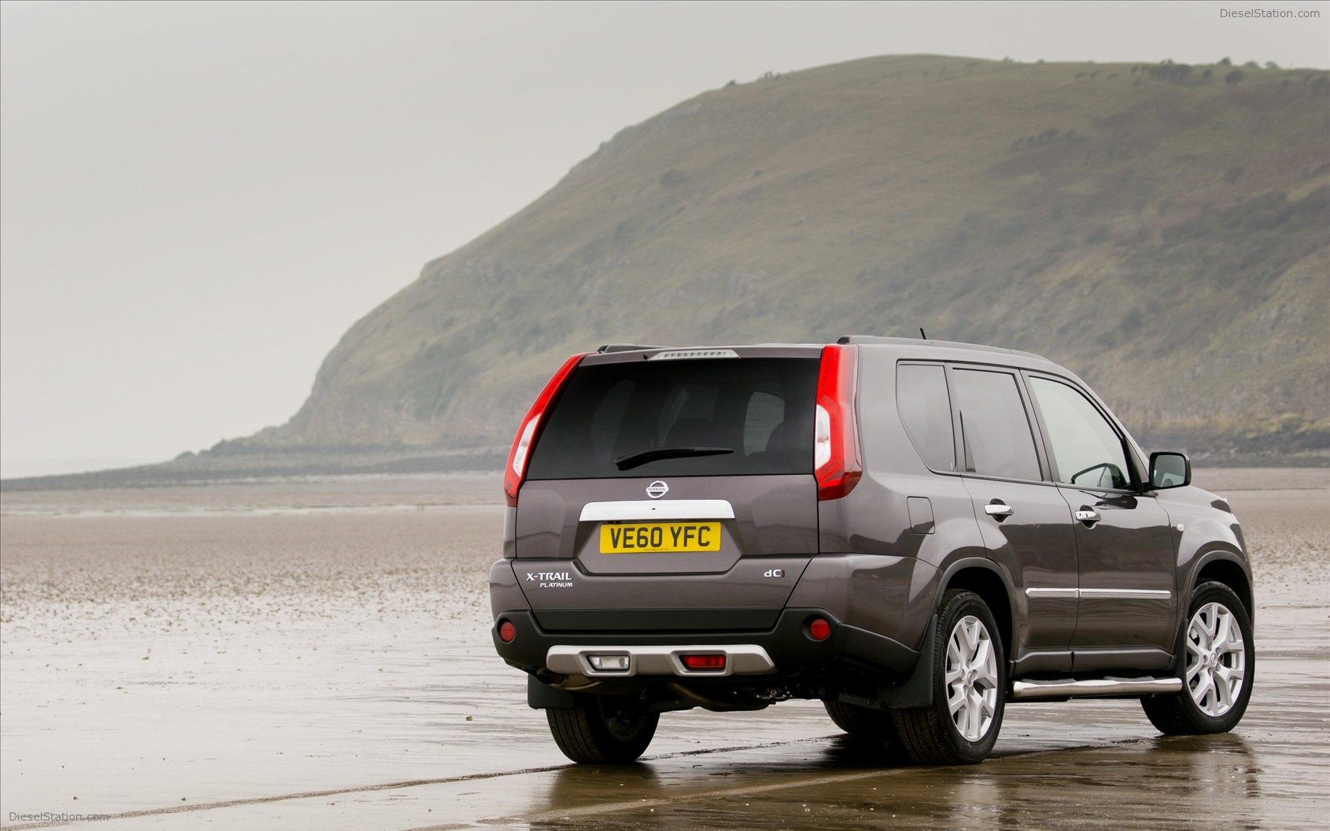 Nissan X Trail Platinum Edition 2012