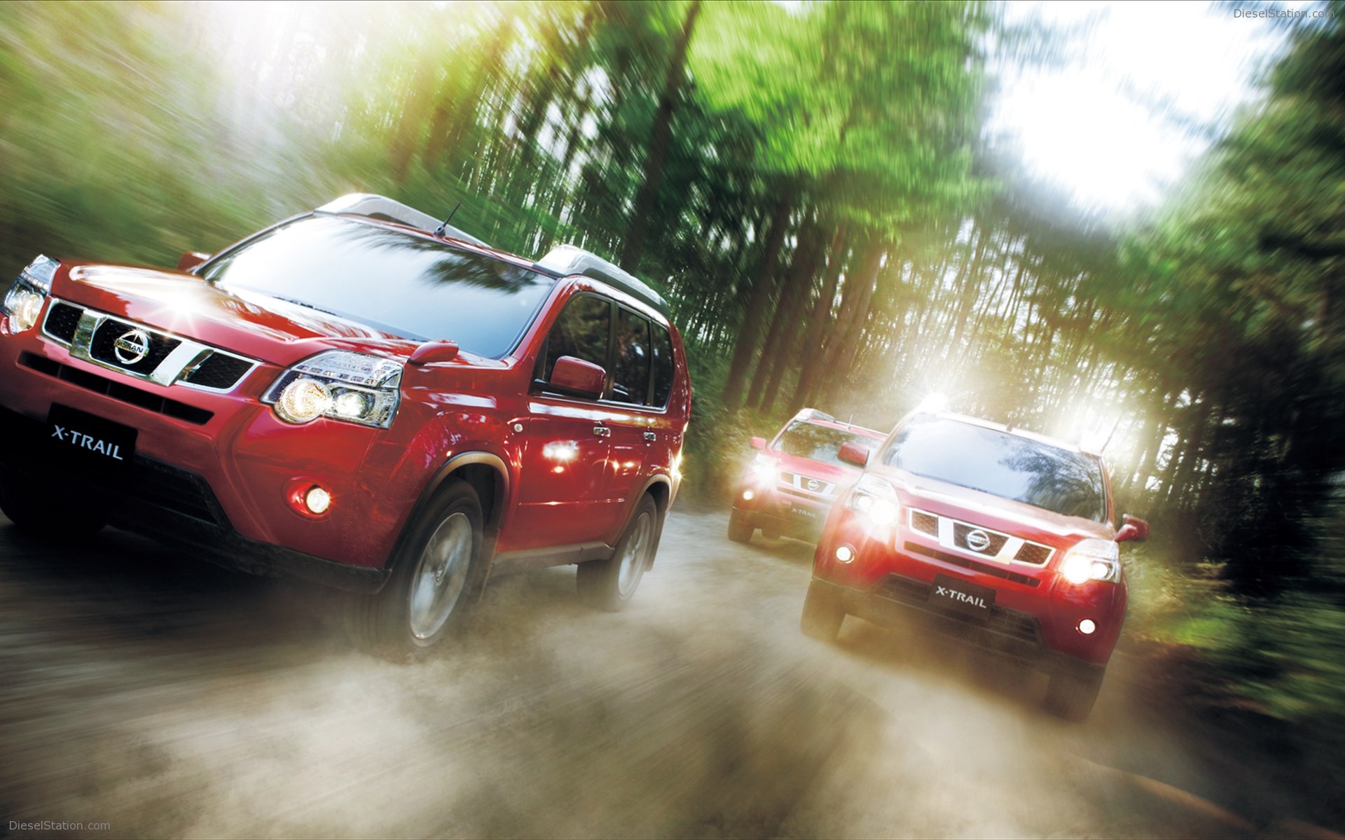 Nissan X-Trail SUV 2011