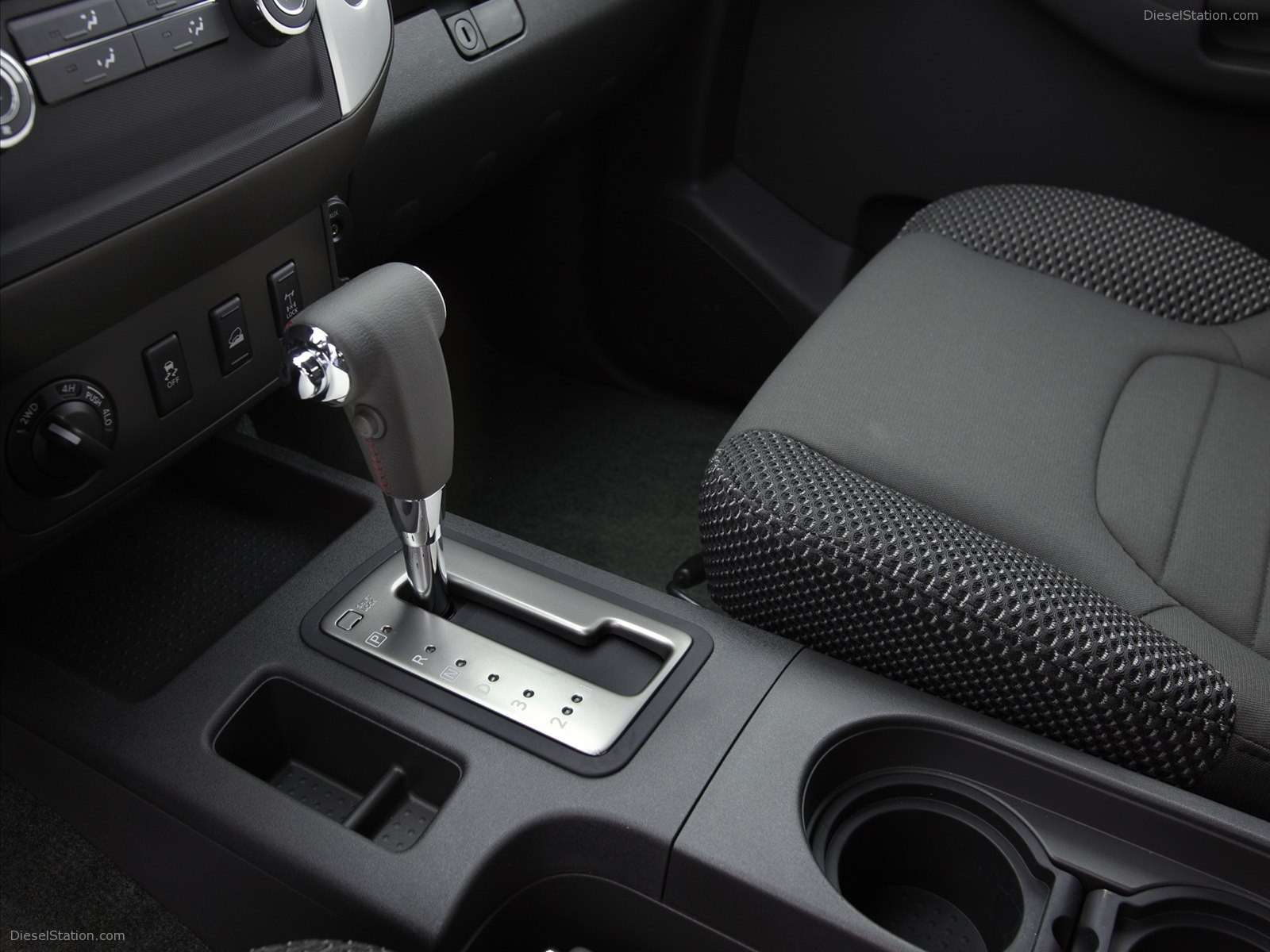 Nissan Xterra  2012