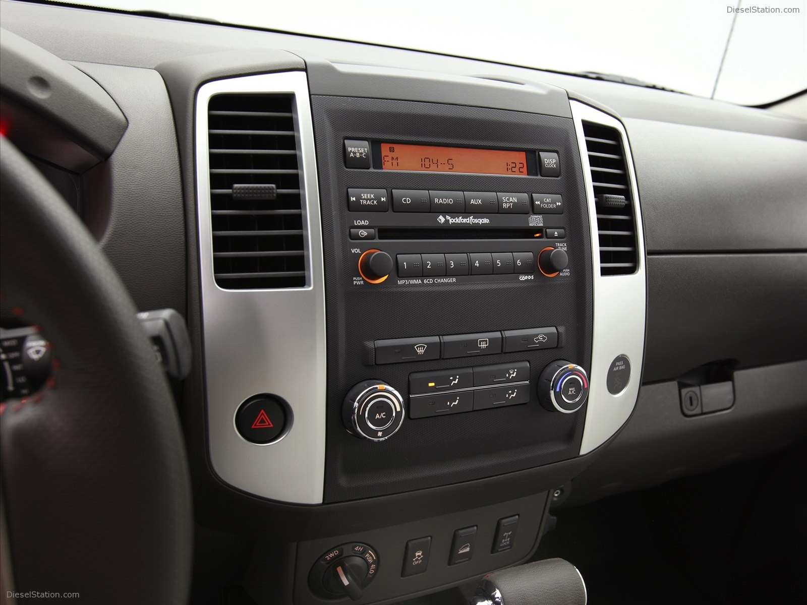 Nissan Xterra  2012