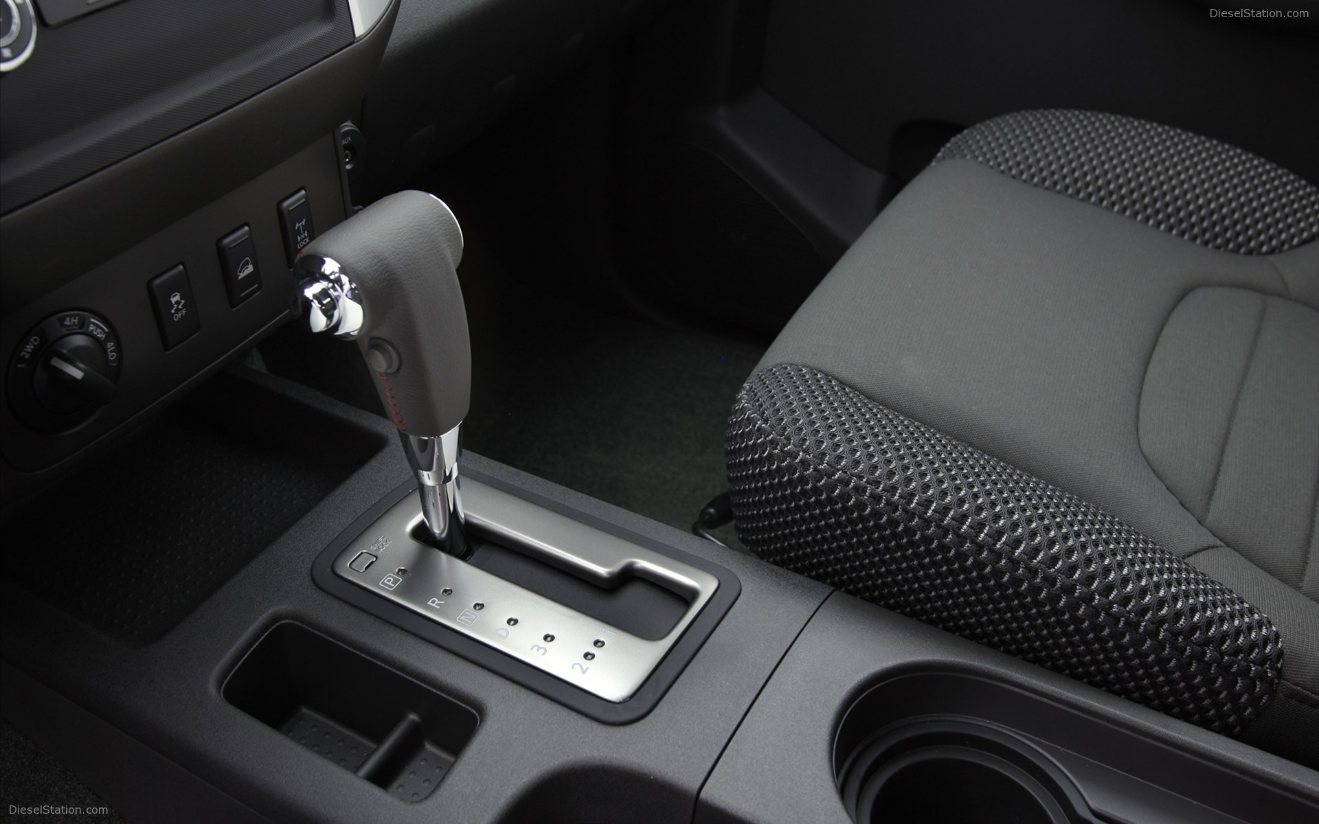 Nissan Xterra  2012