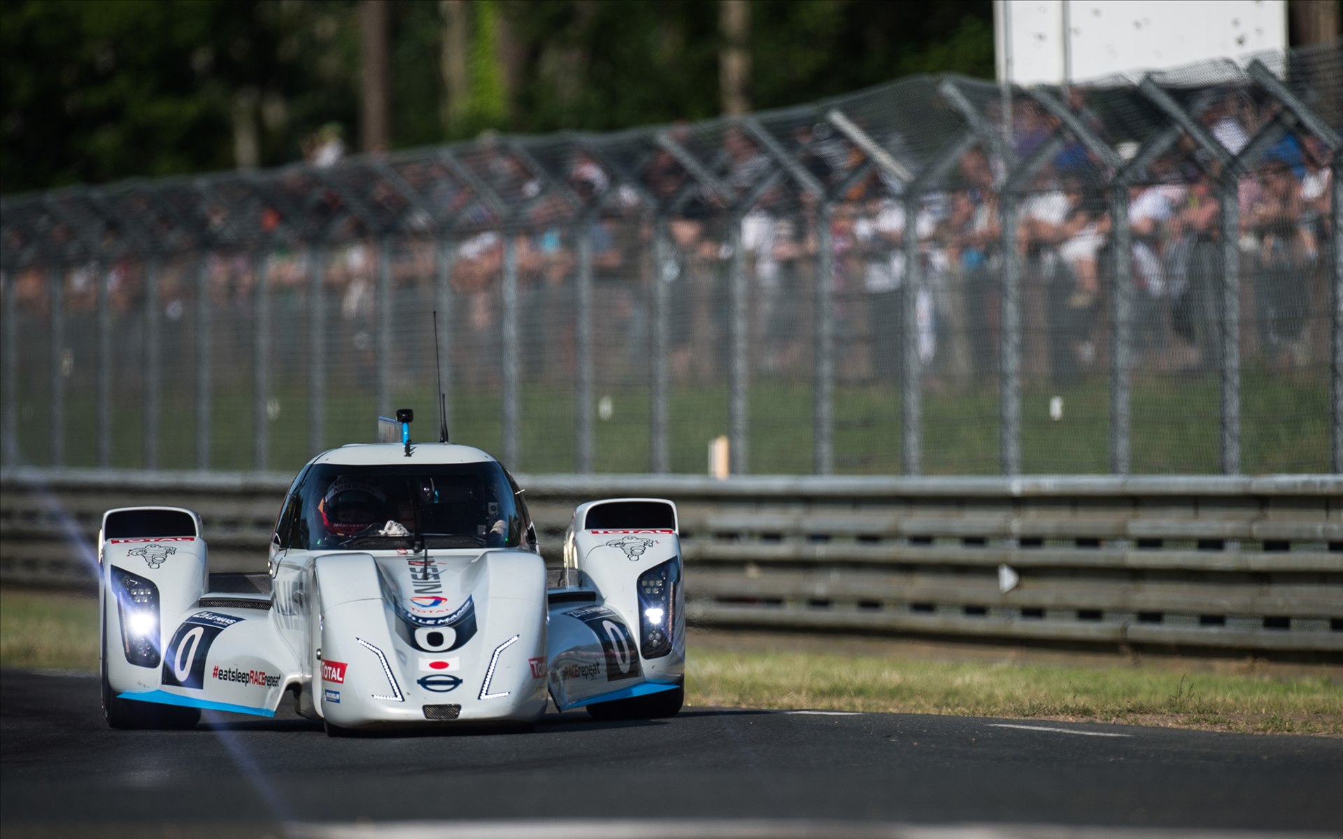 Nissan ZEOD RC 2014
