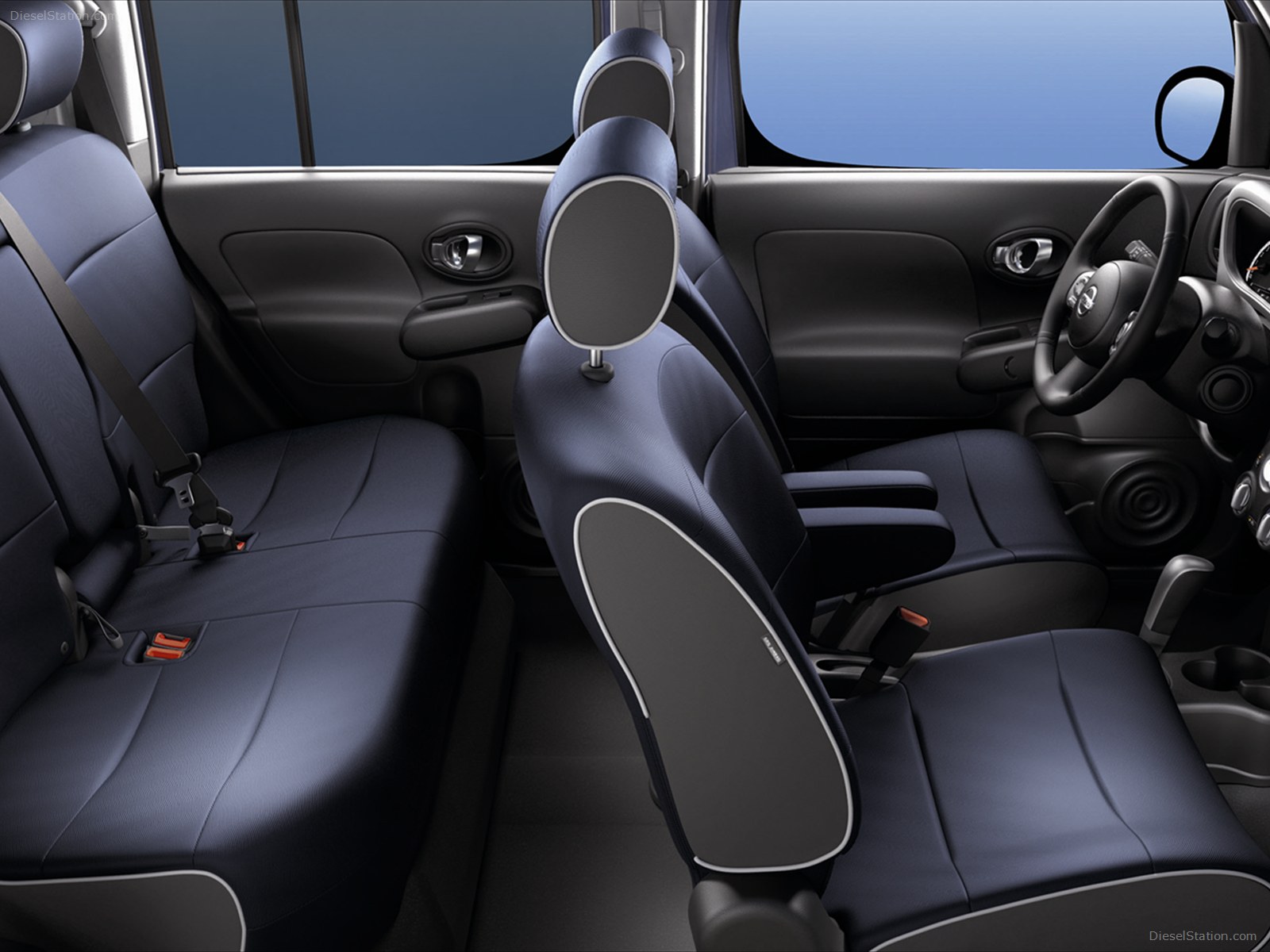 Nissan Cube 2012