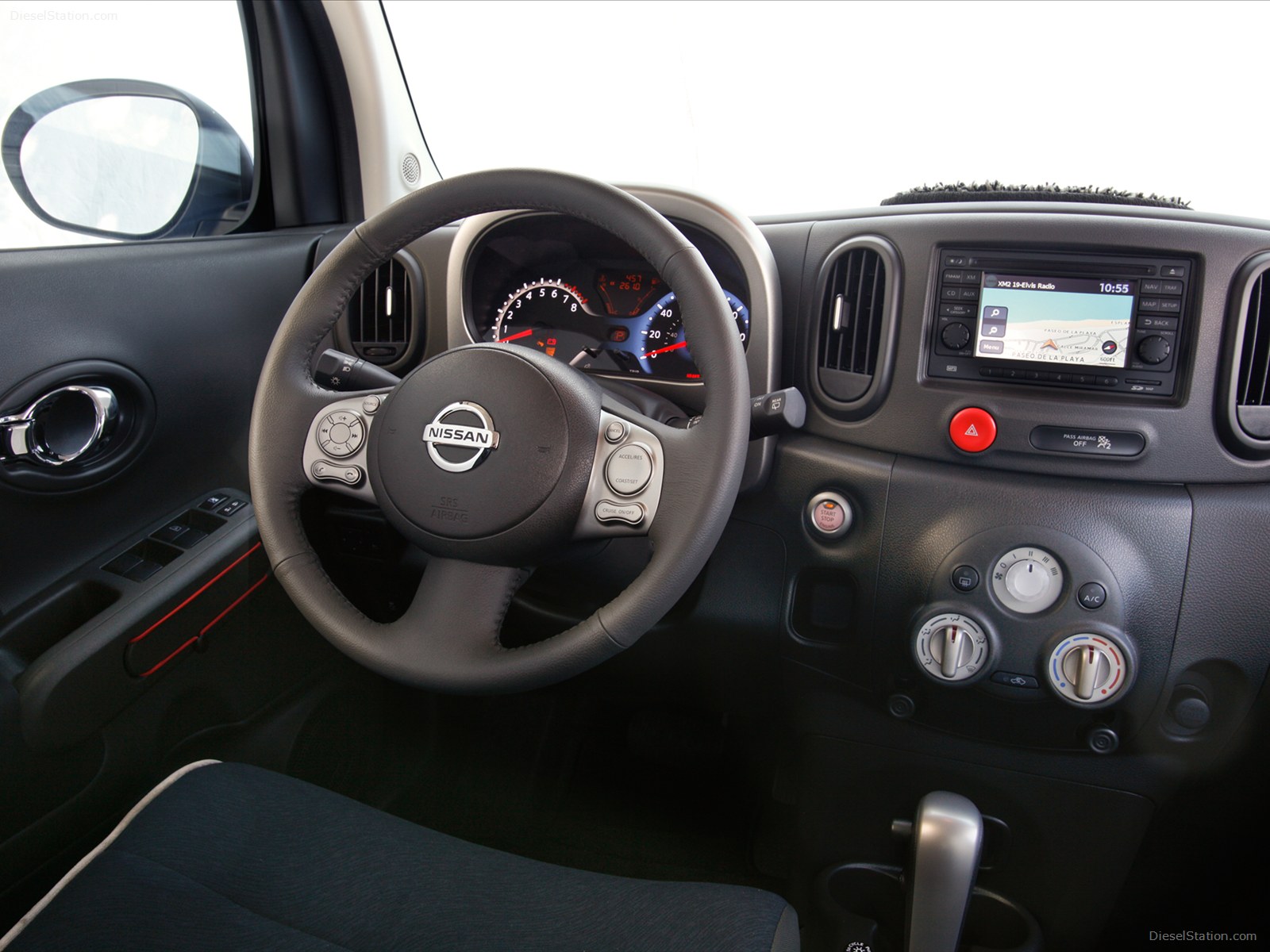 Nissan Cube 2012