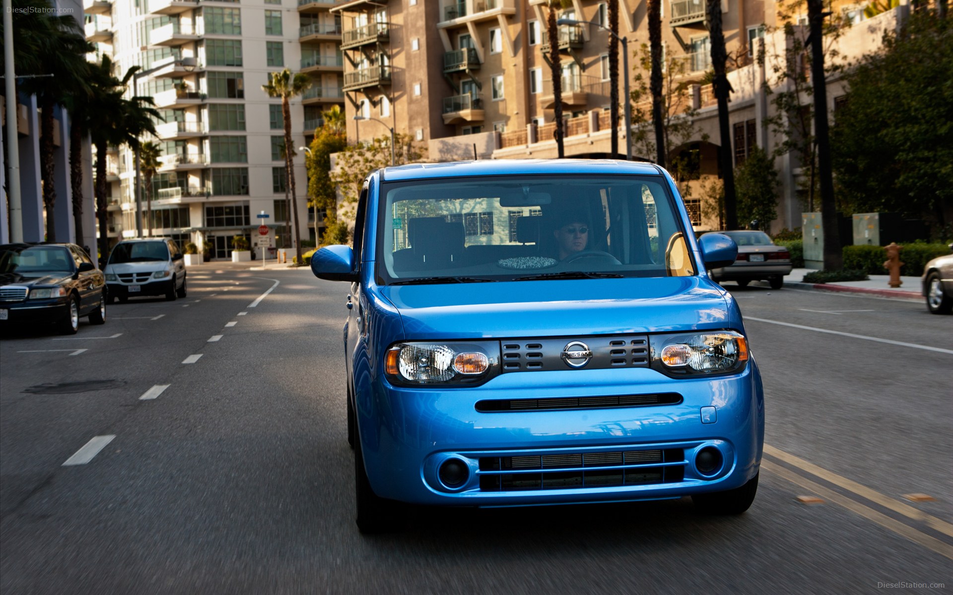 Nissan Cube 2012
