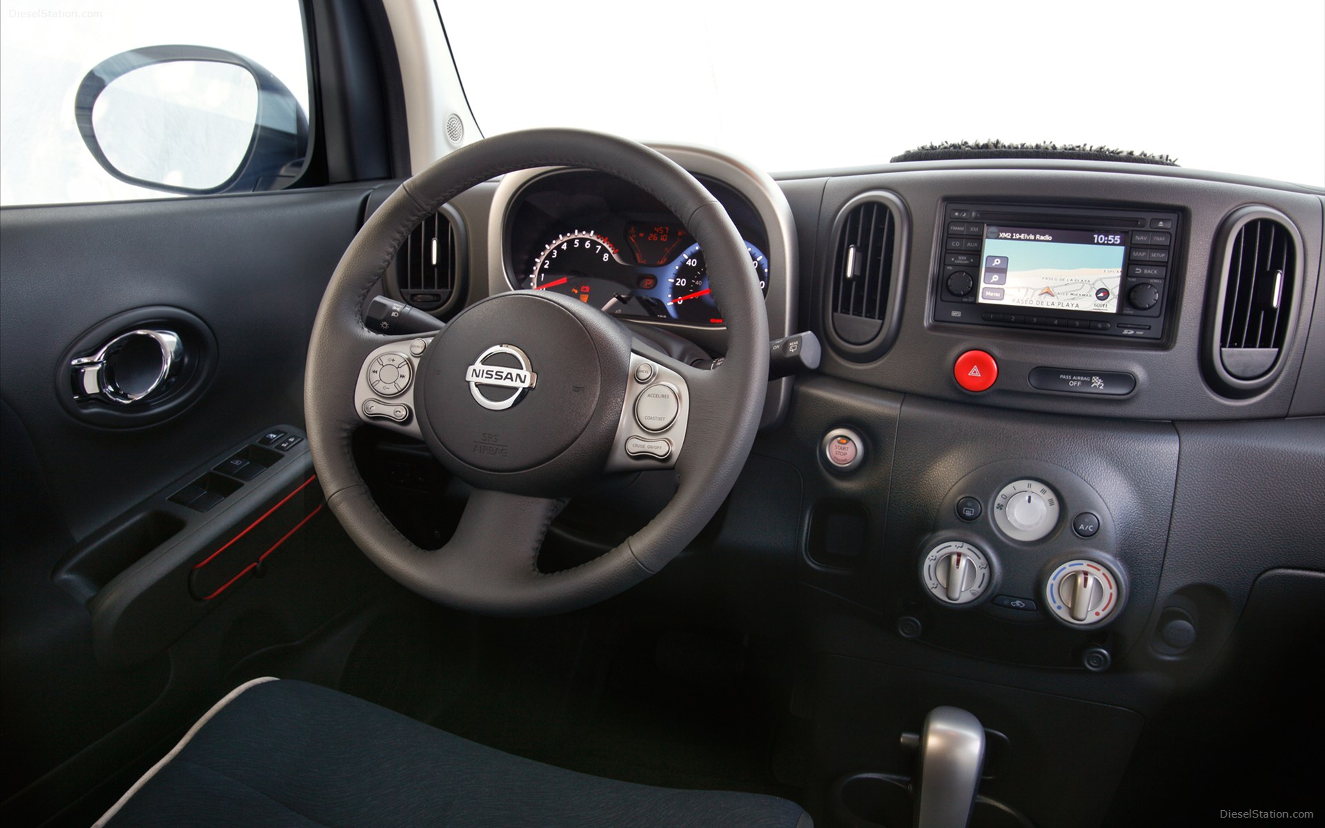 Nissan Cube 2012