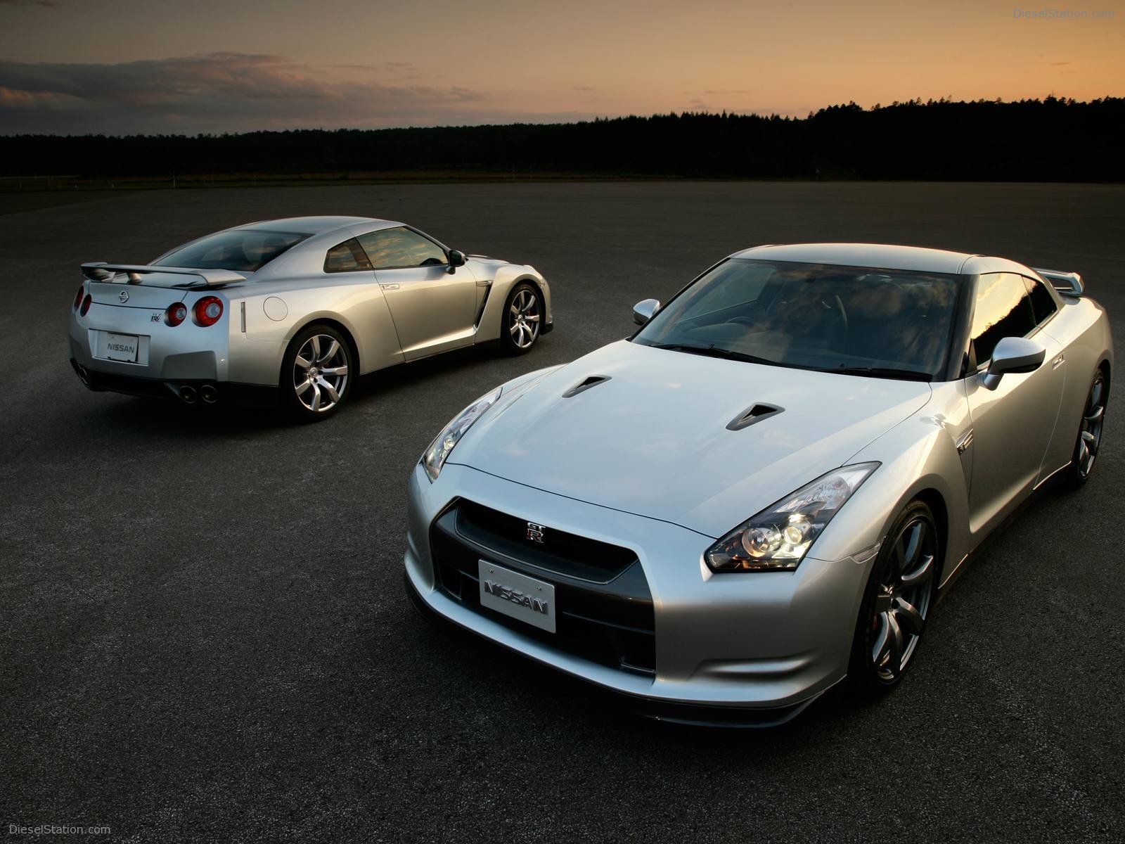 New Nissan GT-R Wallpapers