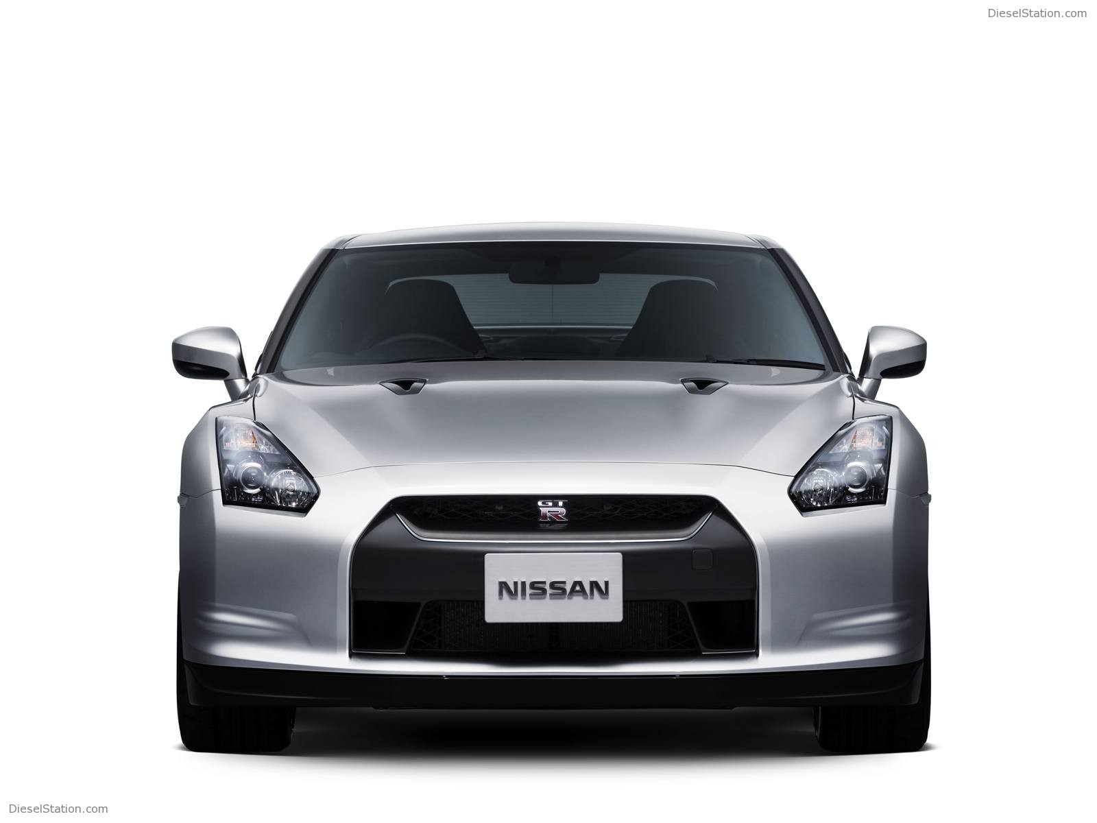New Nissan GT-R Wallpapers