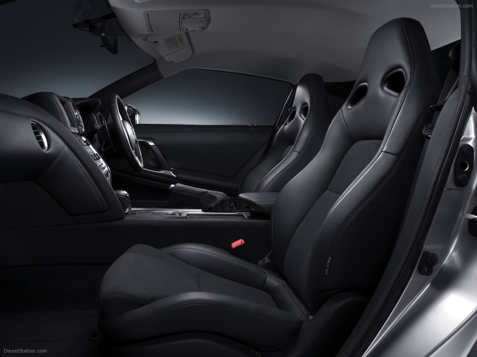 New Nissan GT-R Wallpapers