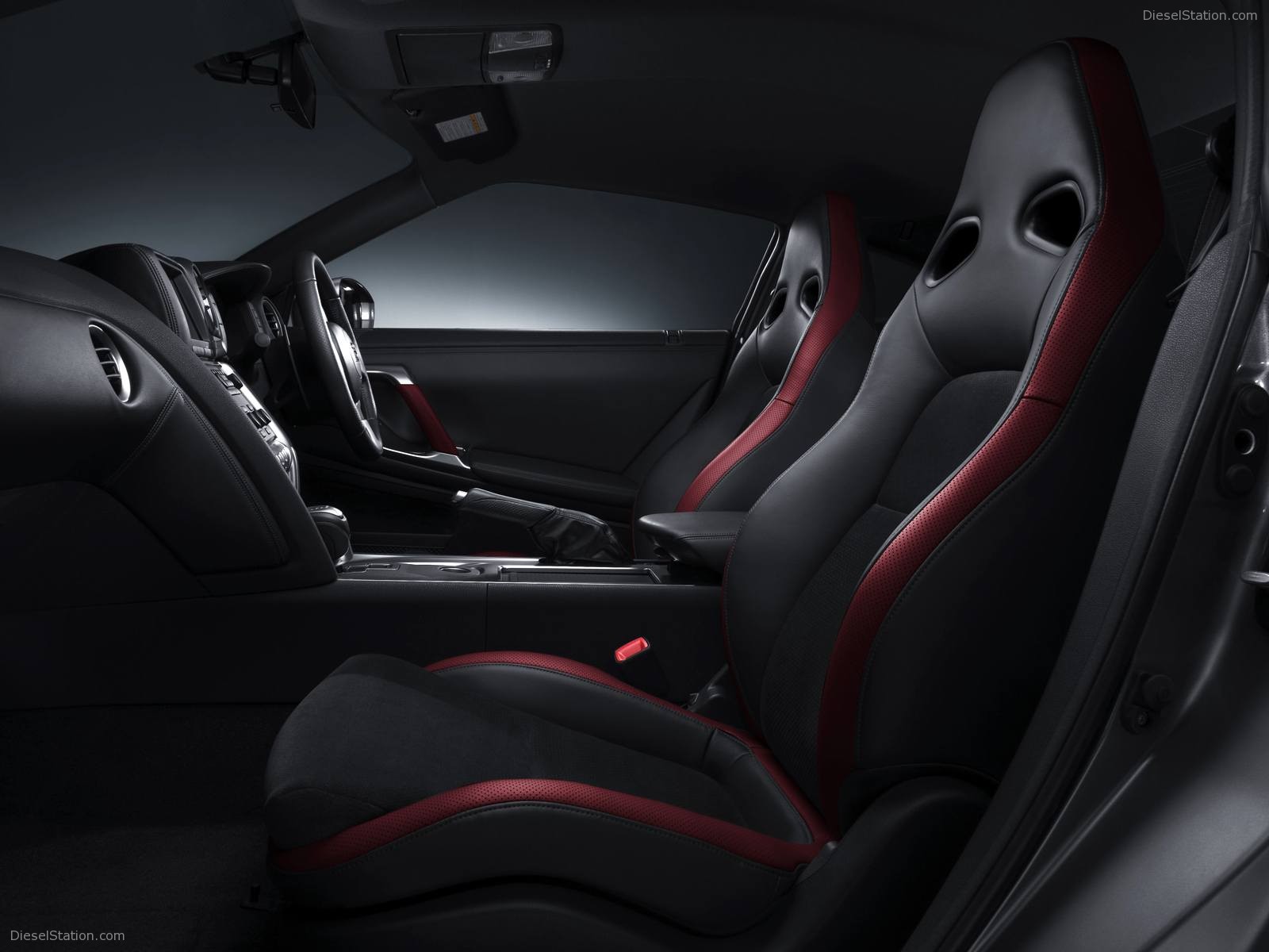 New Nissan GT-R Wallpapers