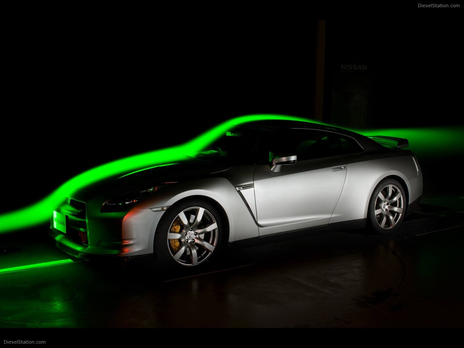 New Nissan GT-R Wallpapers
