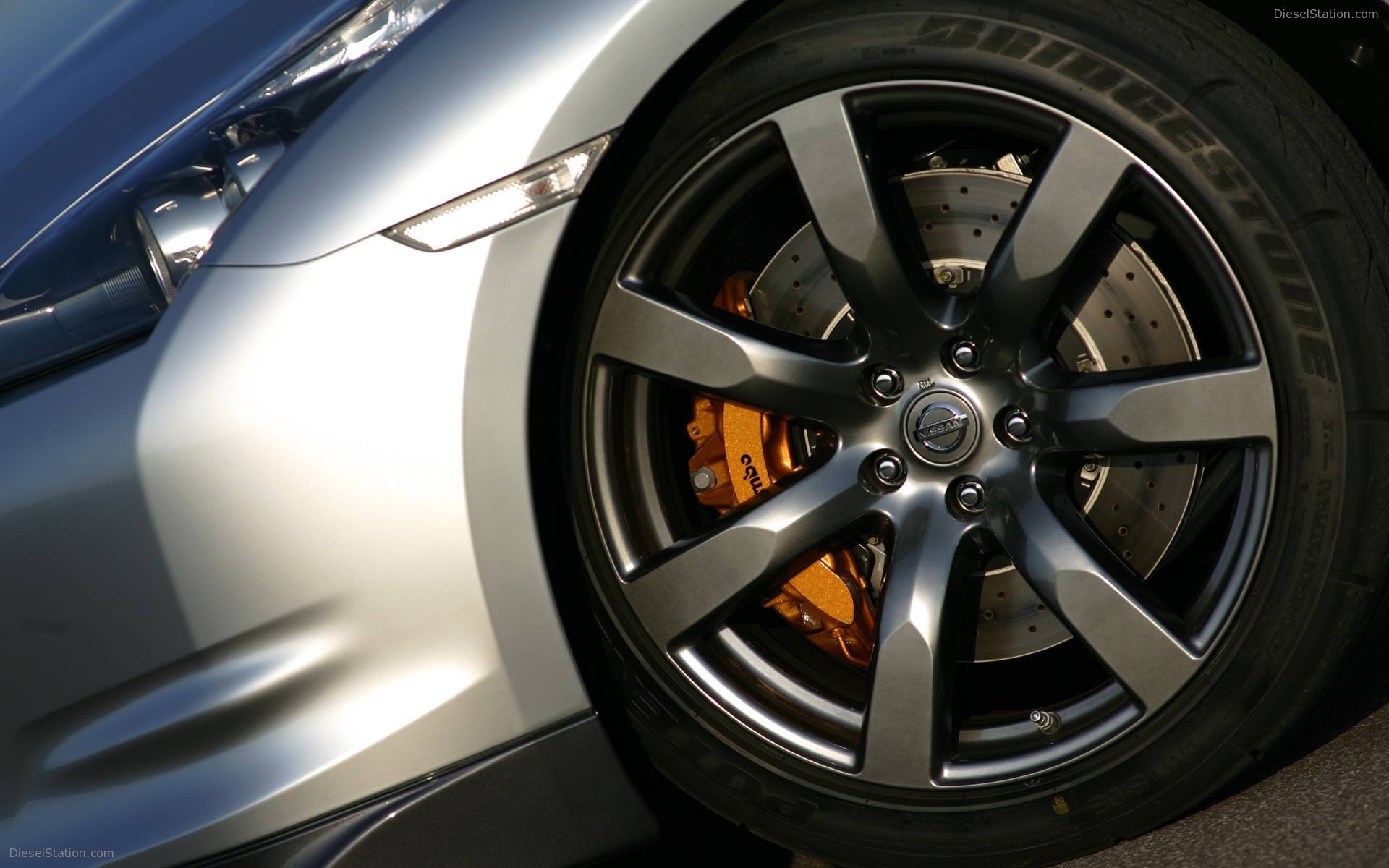 New Nissan GT-R Wallpapers