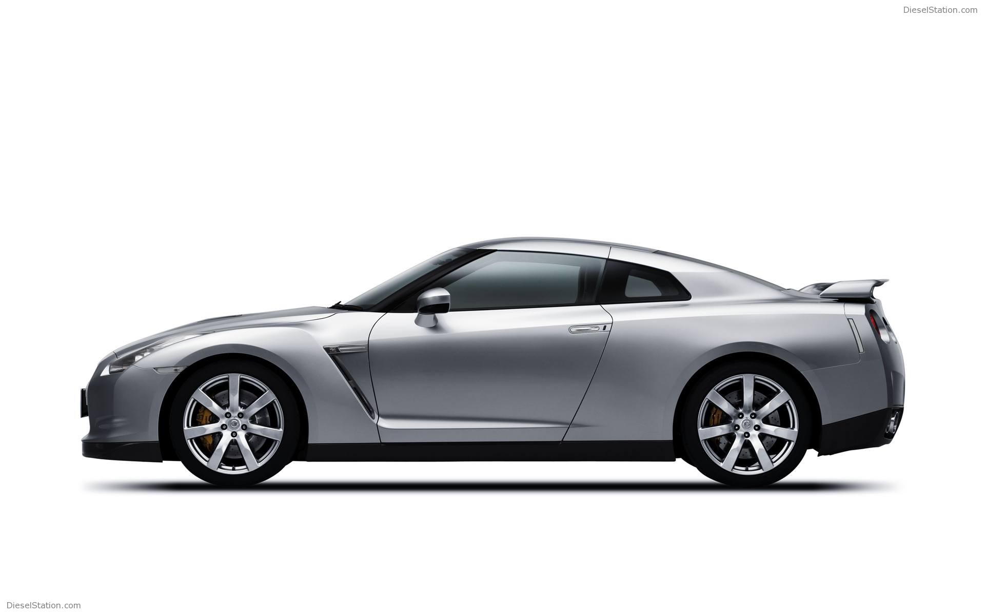 New Nissan GT-R Wallpapers