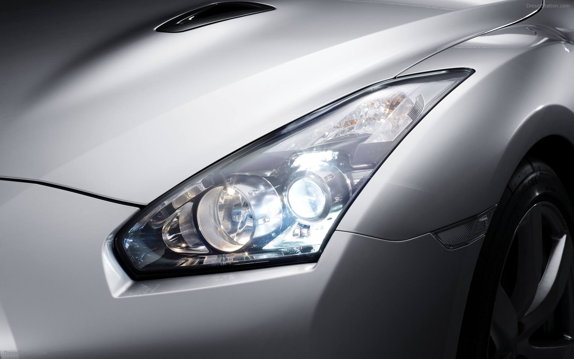 New Nissan GT-R Wallpapers
