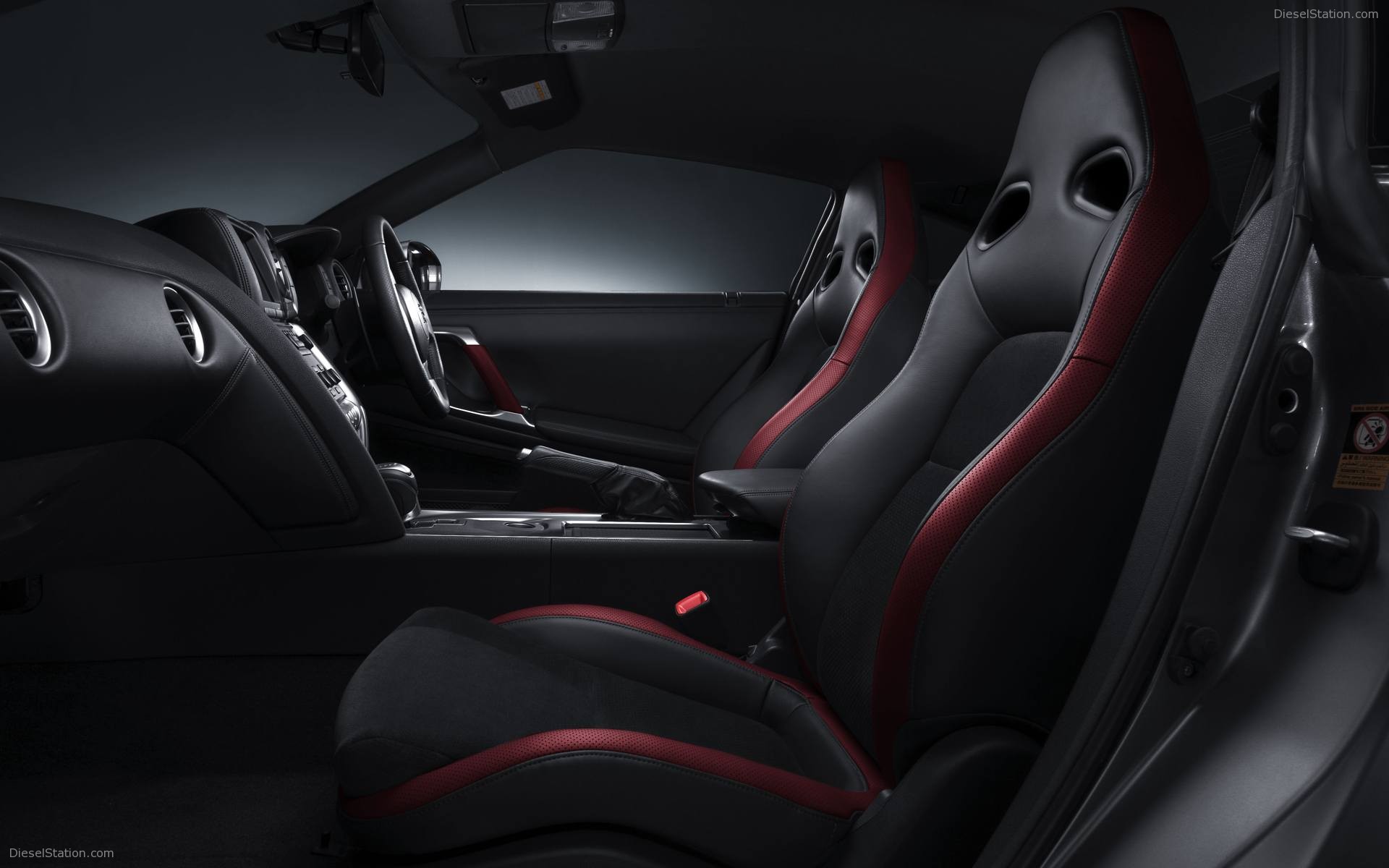 New Nissan GT-R Wallpapers