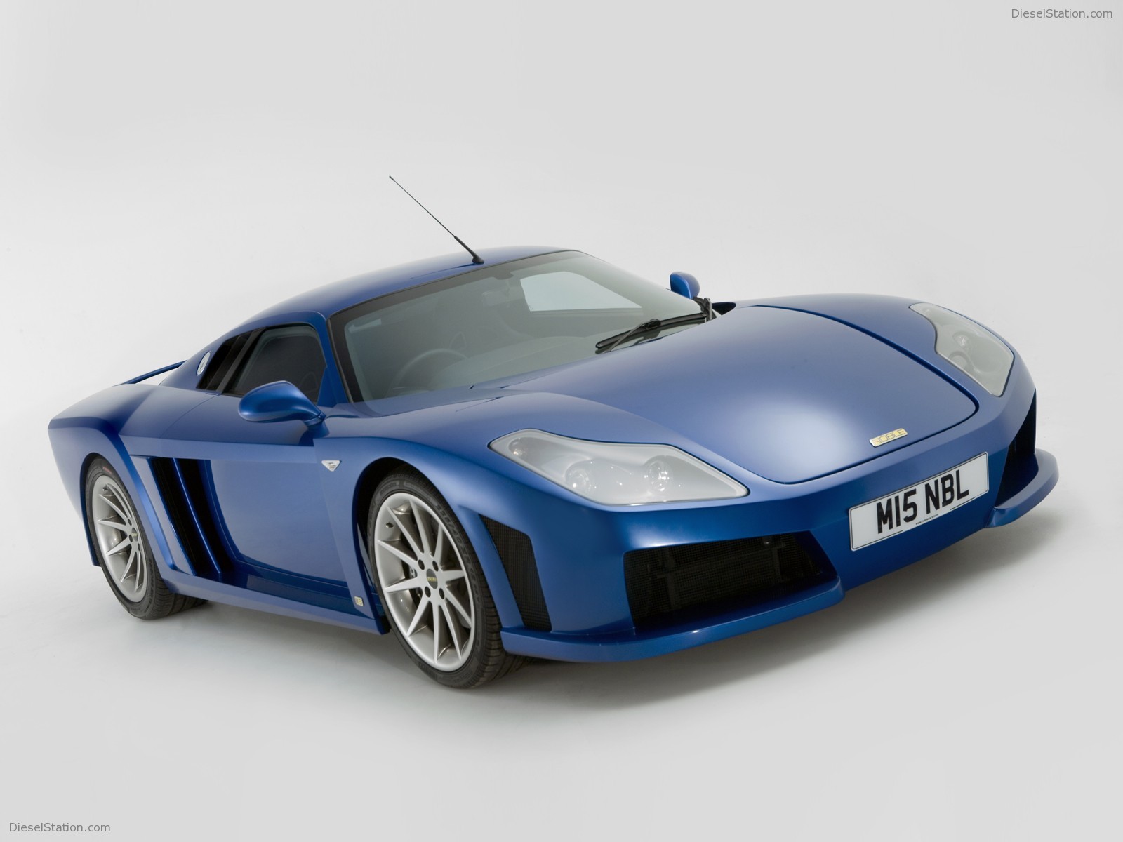 Noble M15