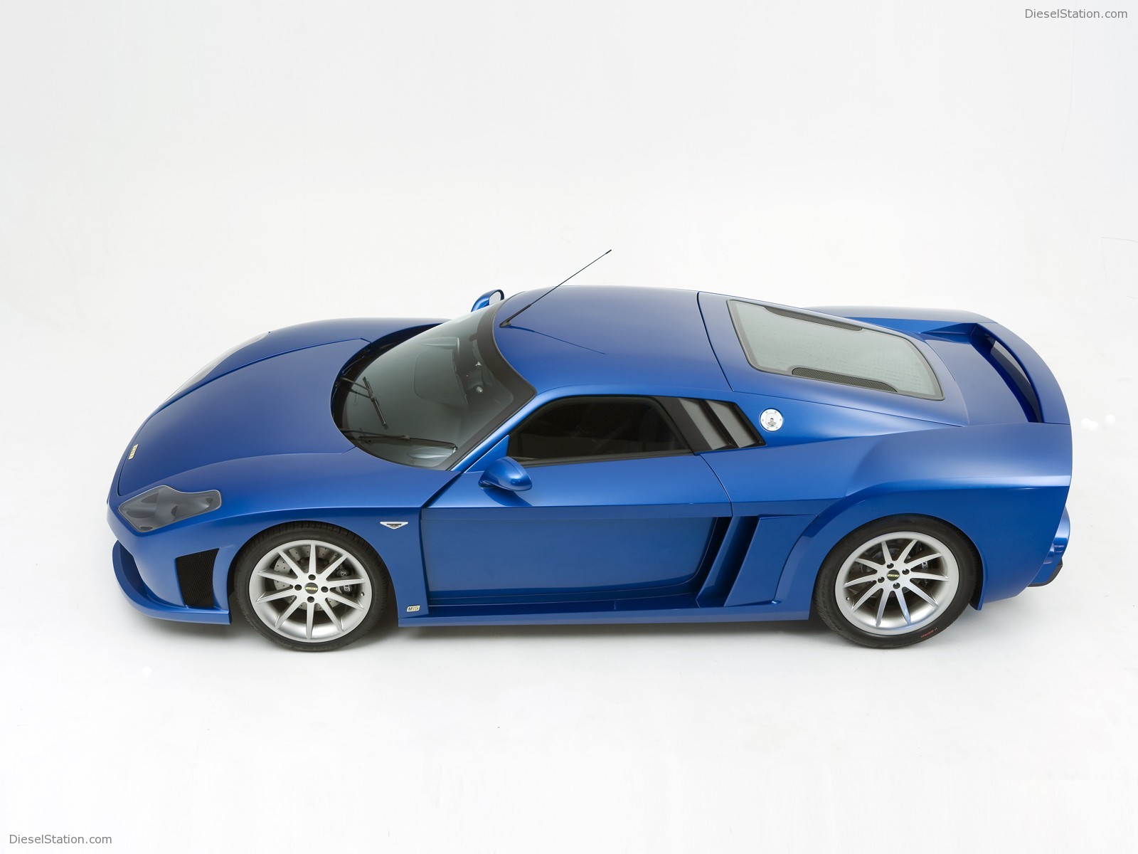 Noble M15