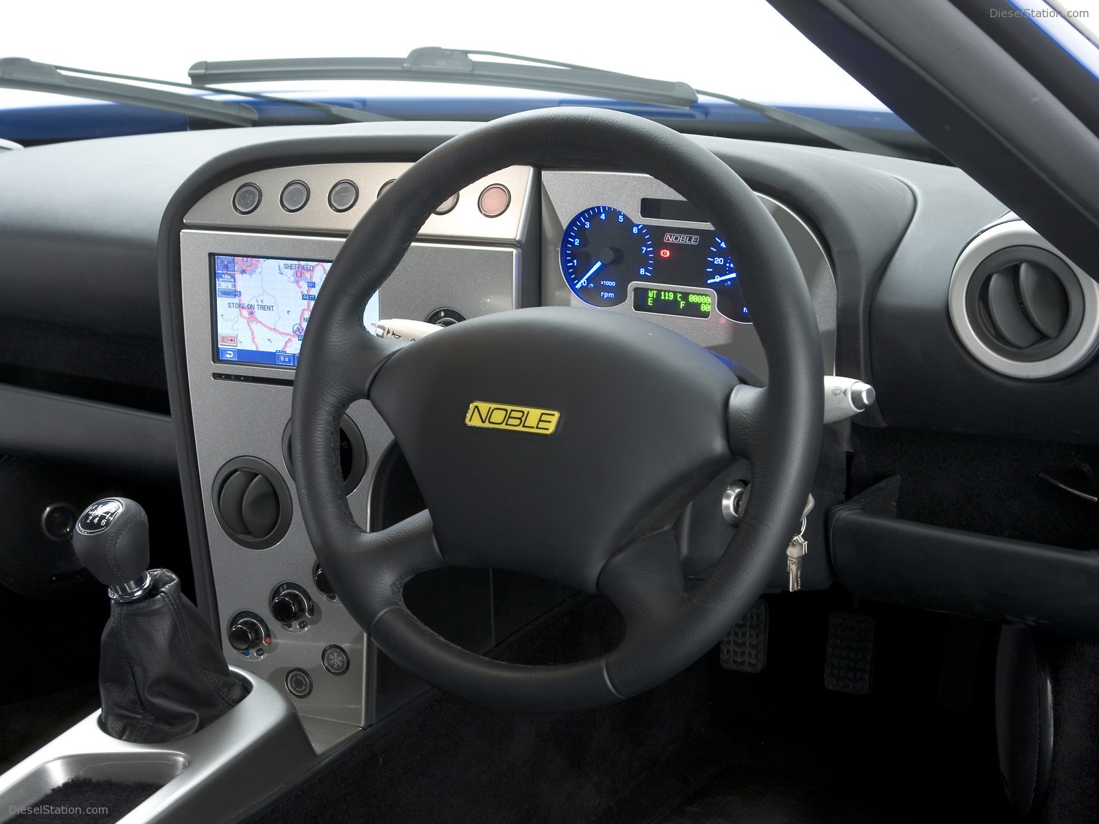 Noble M15
