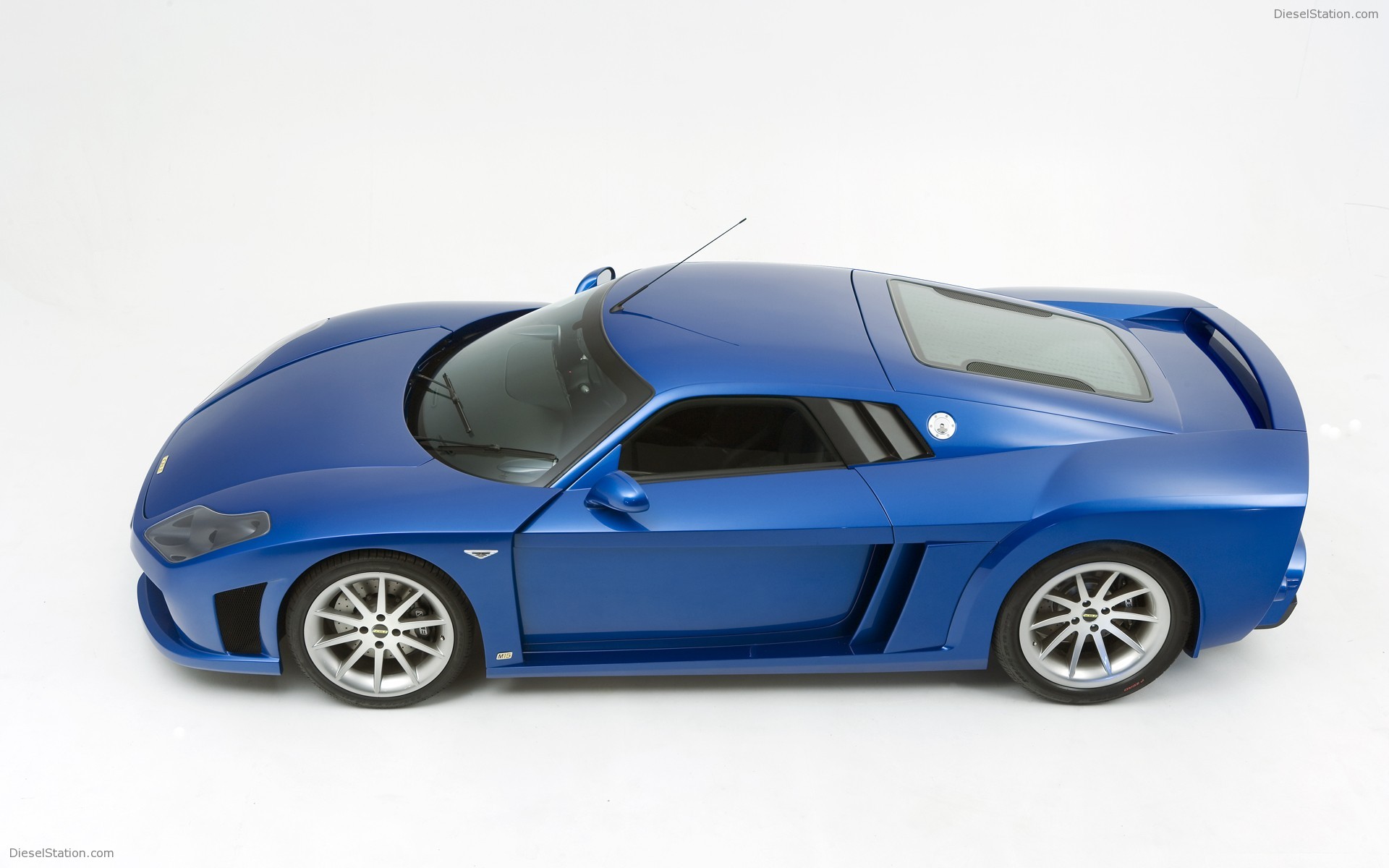 Noble M15