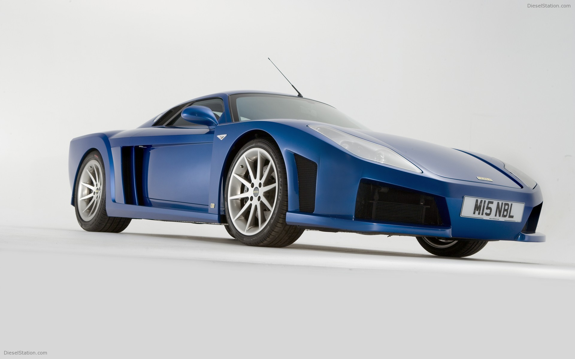 Noble M15