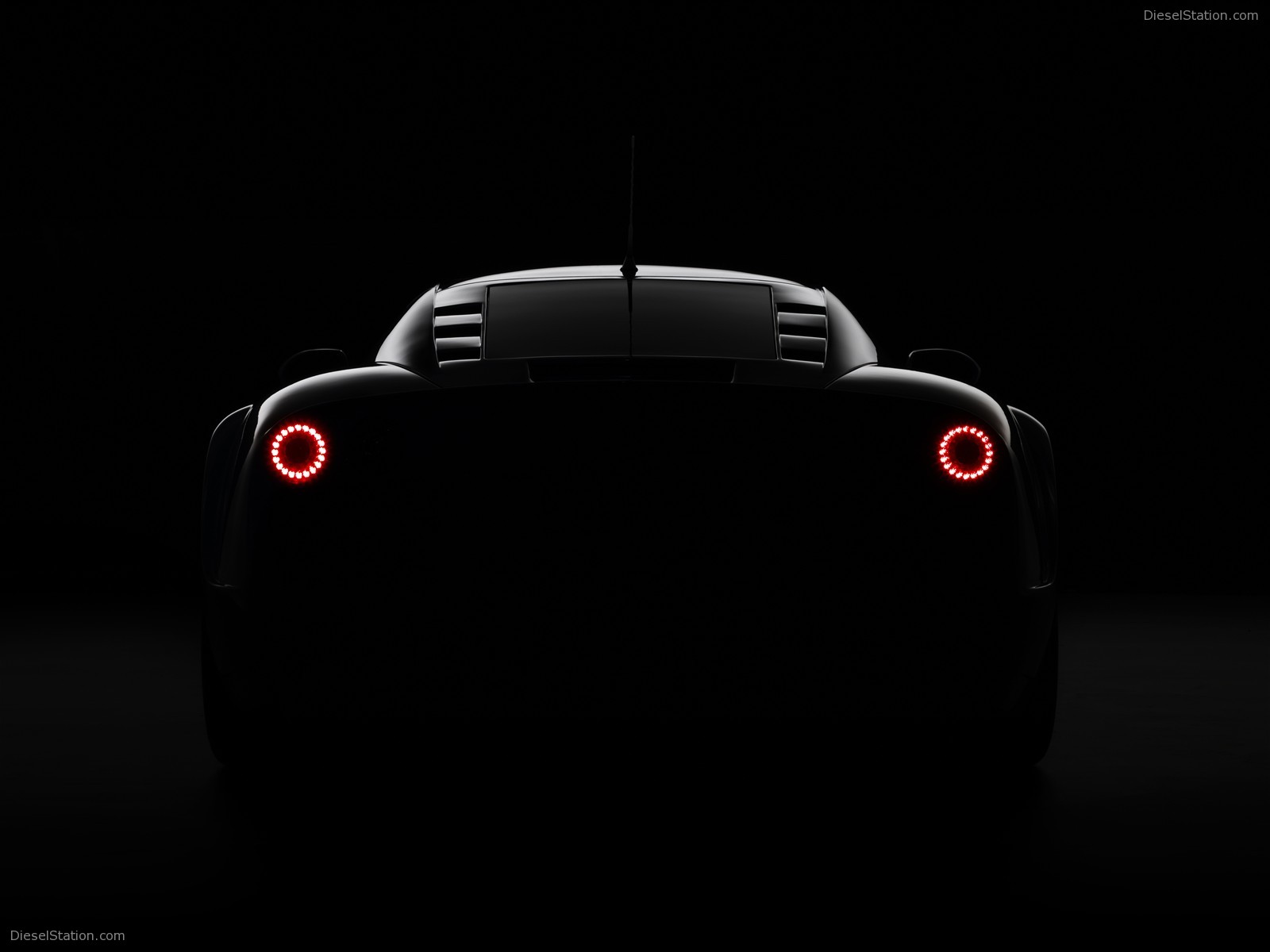 Noble M600