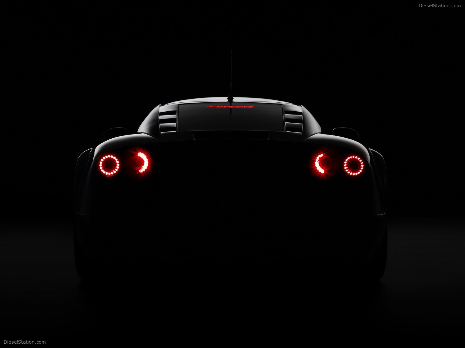 Noble M600