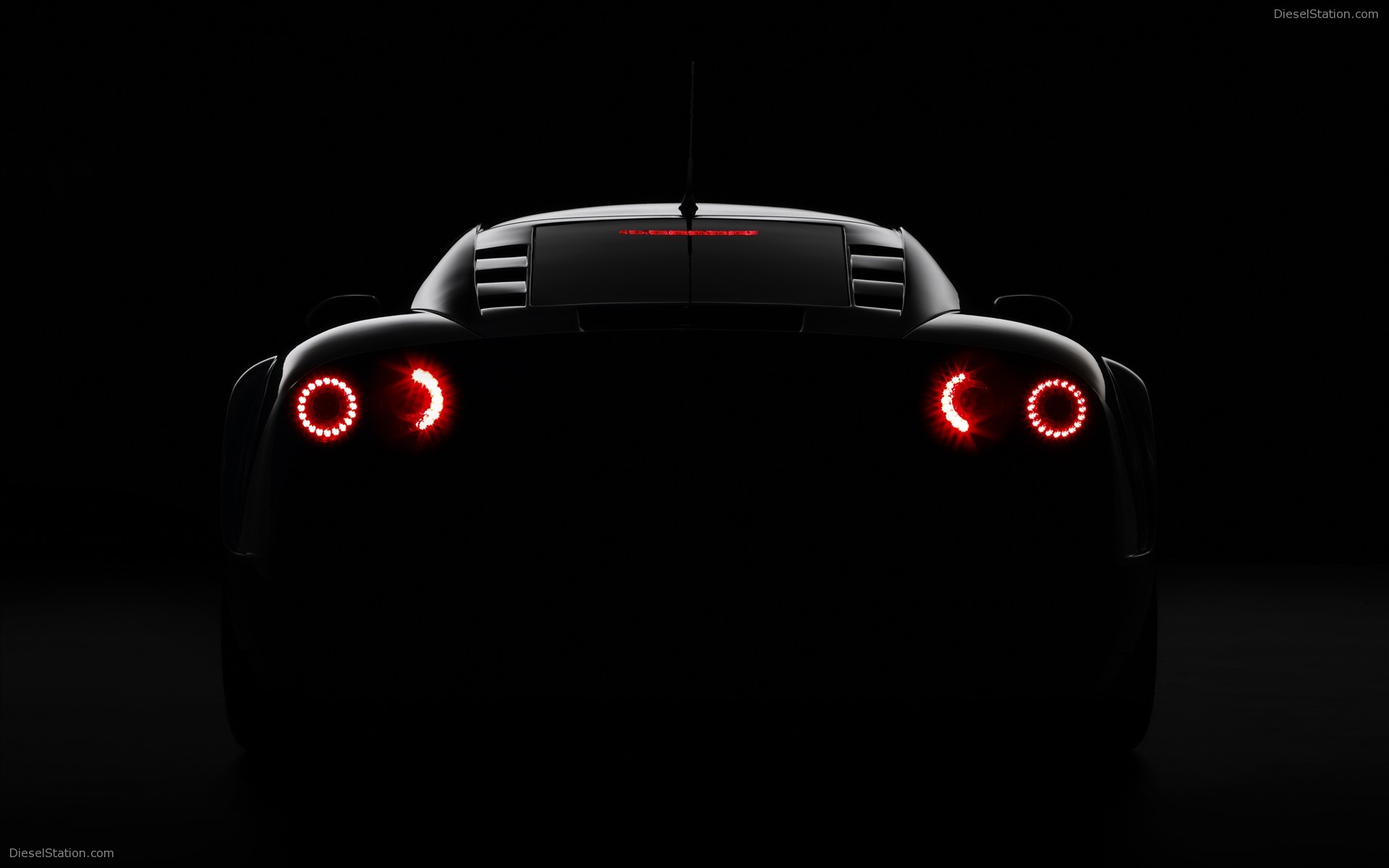 Noble M600