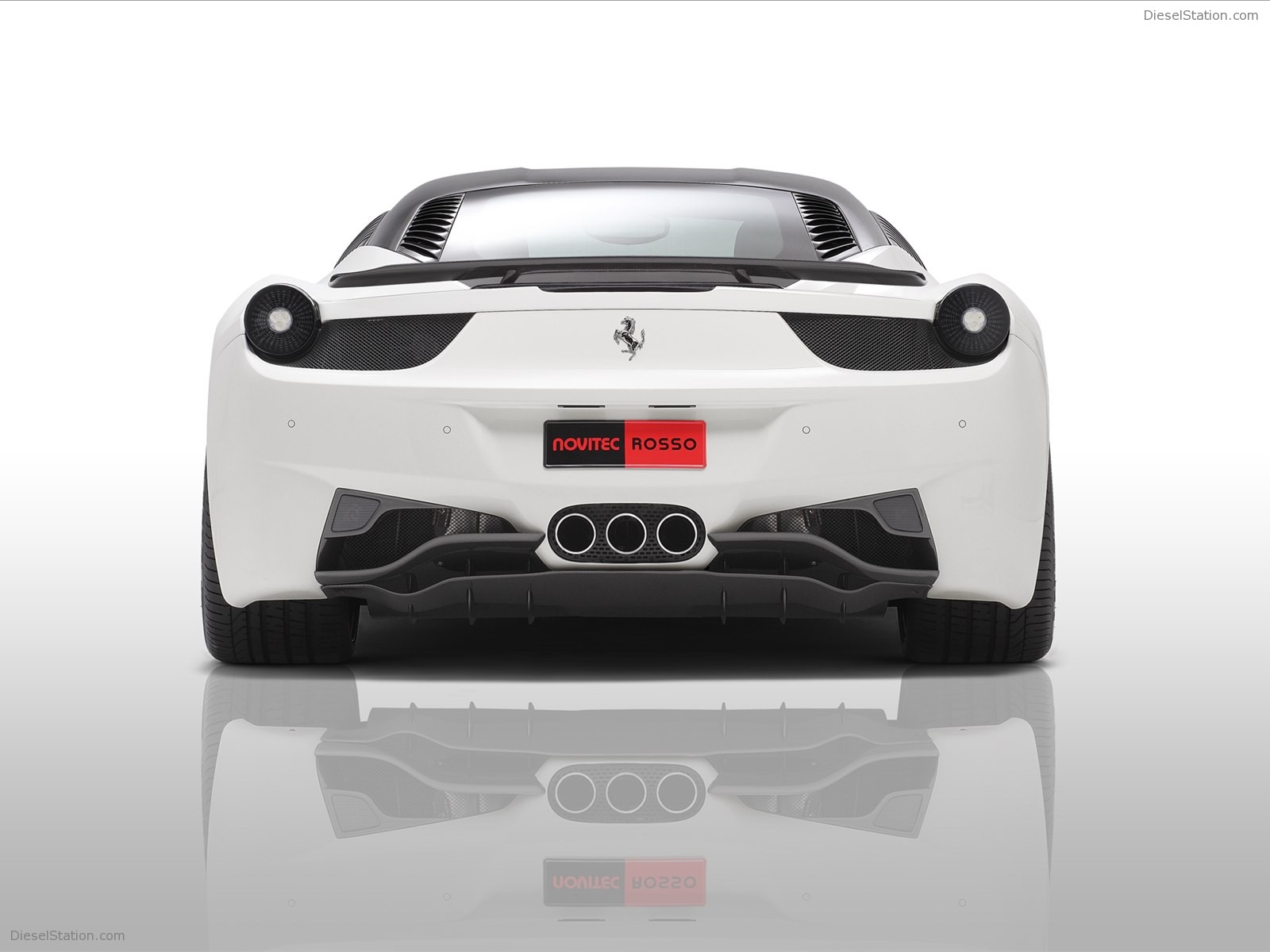 Novitec Rosso Refines Ferrari 458 Italia