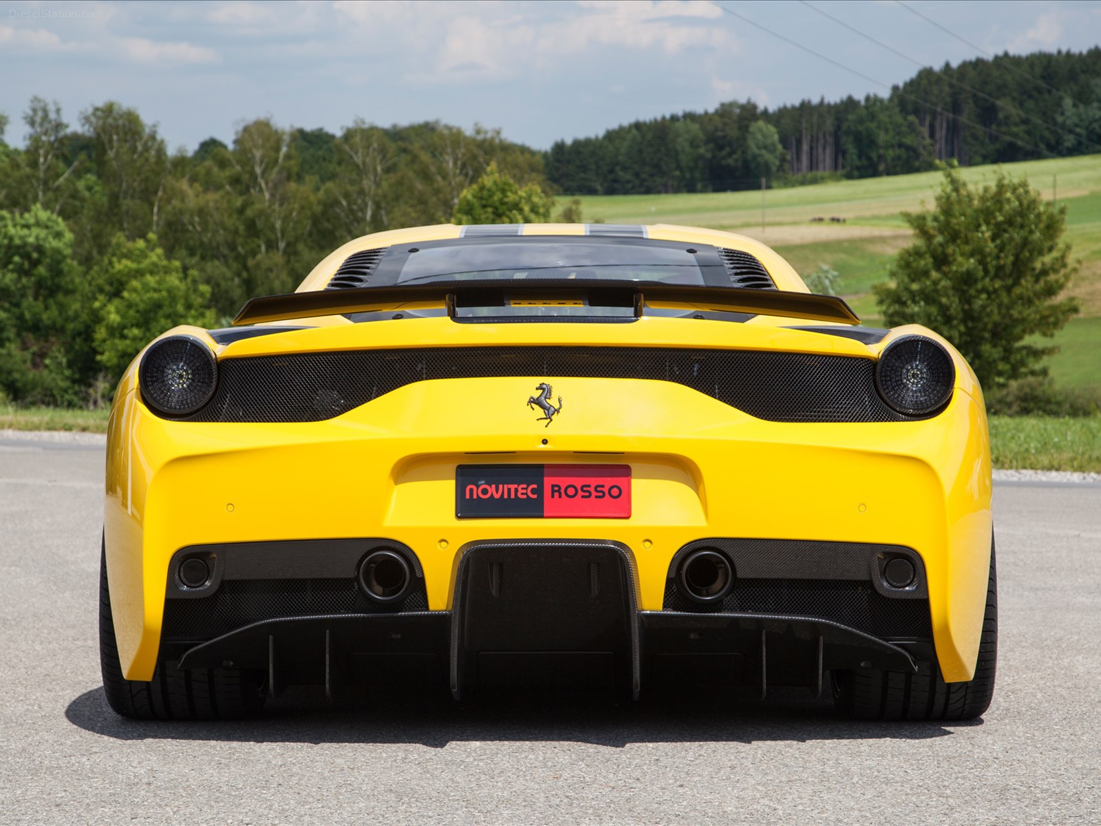 Novitec Rosso Ferrari 458 Speciale 2014
