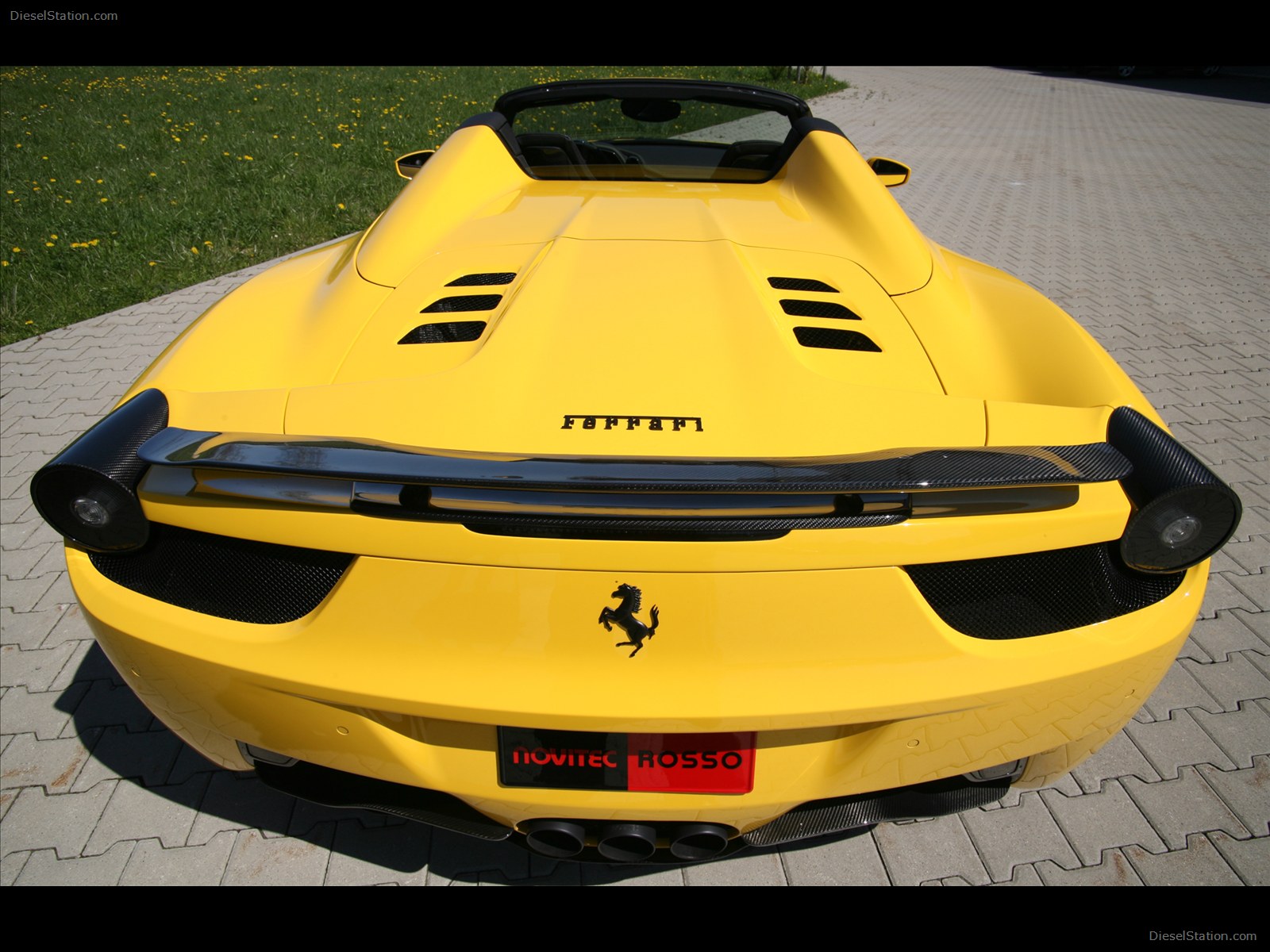 Novitec Rosso Ferrari 458 Spider 2012