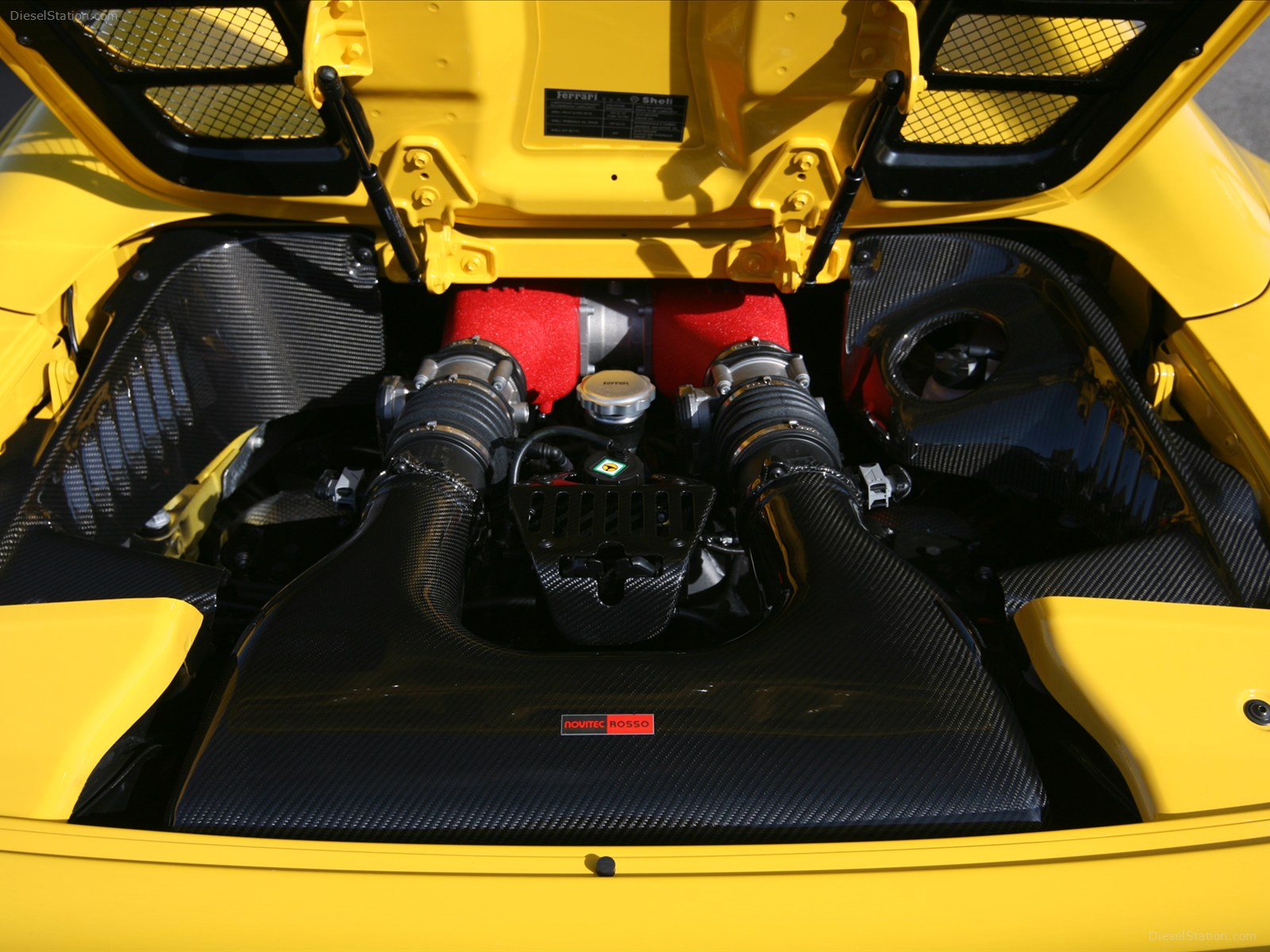 Novitec Rosso Ferrari 458 Spider 2012
