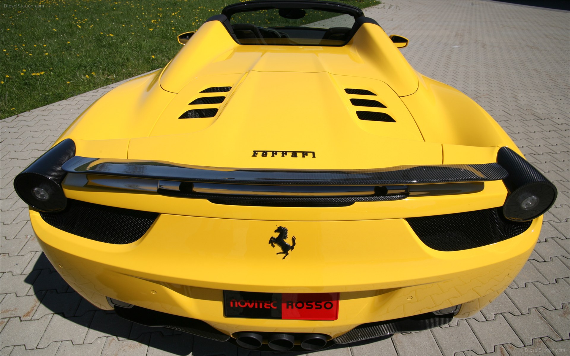 Novitec Rosso Ferrari 458 Spider 2012