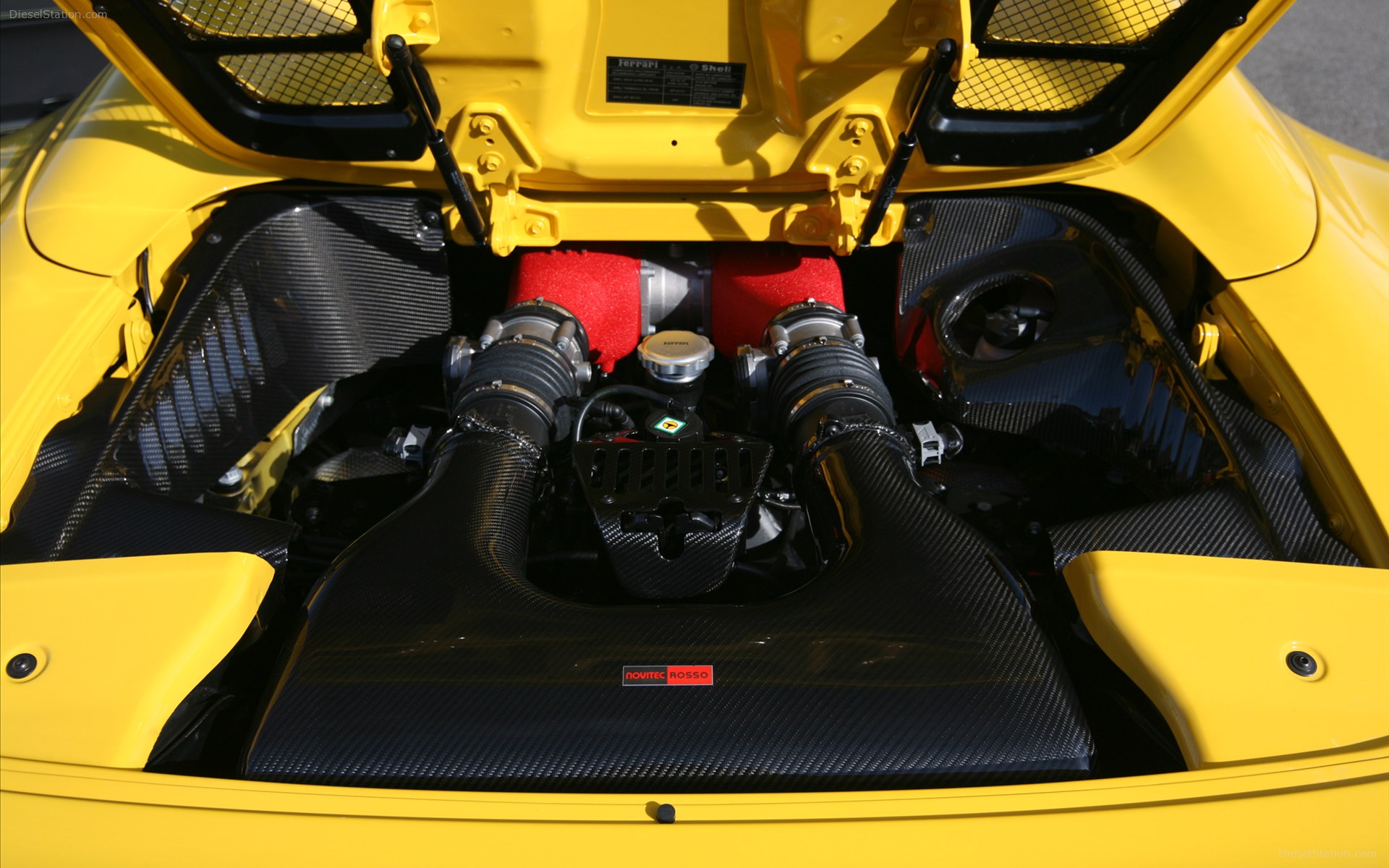 Novitec Rosso Ferrari 458 Spider 2012